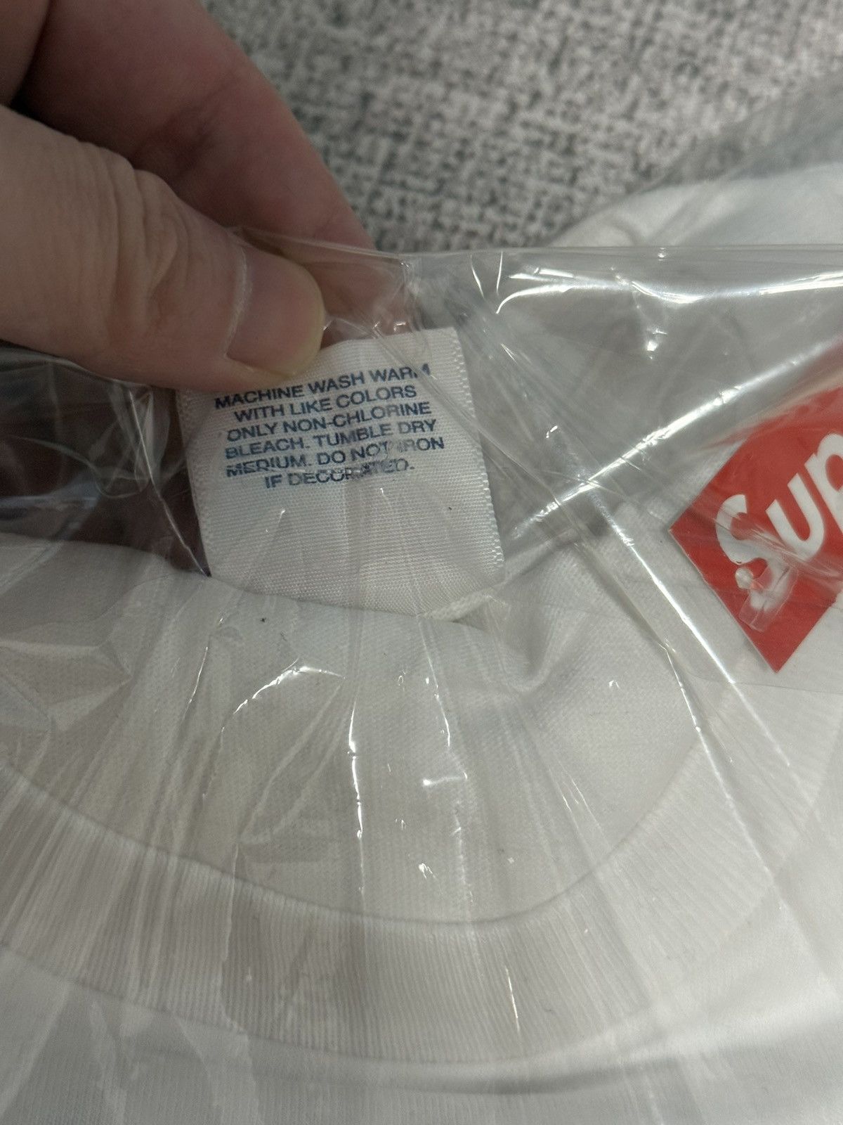 Supreme Supreme the word report cnn tee white T-shirt Size US S / EU 44-46 / 1 - 3 Thumbnail