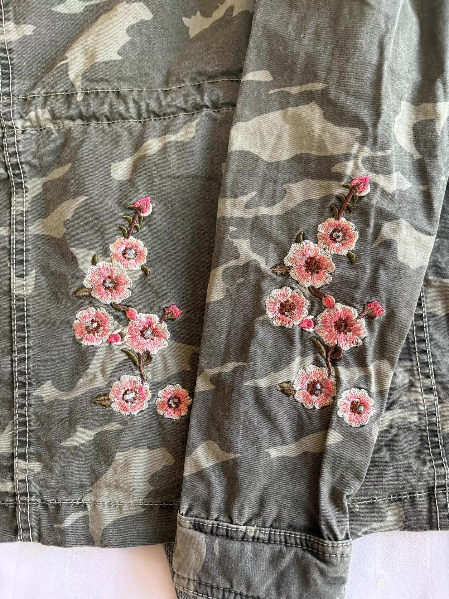 Other TOUGH Camo Beaded Floral Embroidered Drawstring Jacket Size S / US 4 / IT 40 - 7 Thumbnail