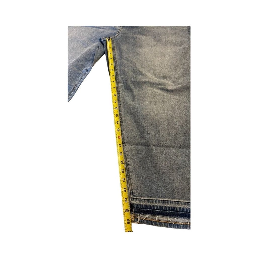 Old Navy Old Navy Mid-Rise BF Straight Cut-Off Ankle Jeans Light 20 Size 42" / US 20 - 3 Thumbnail