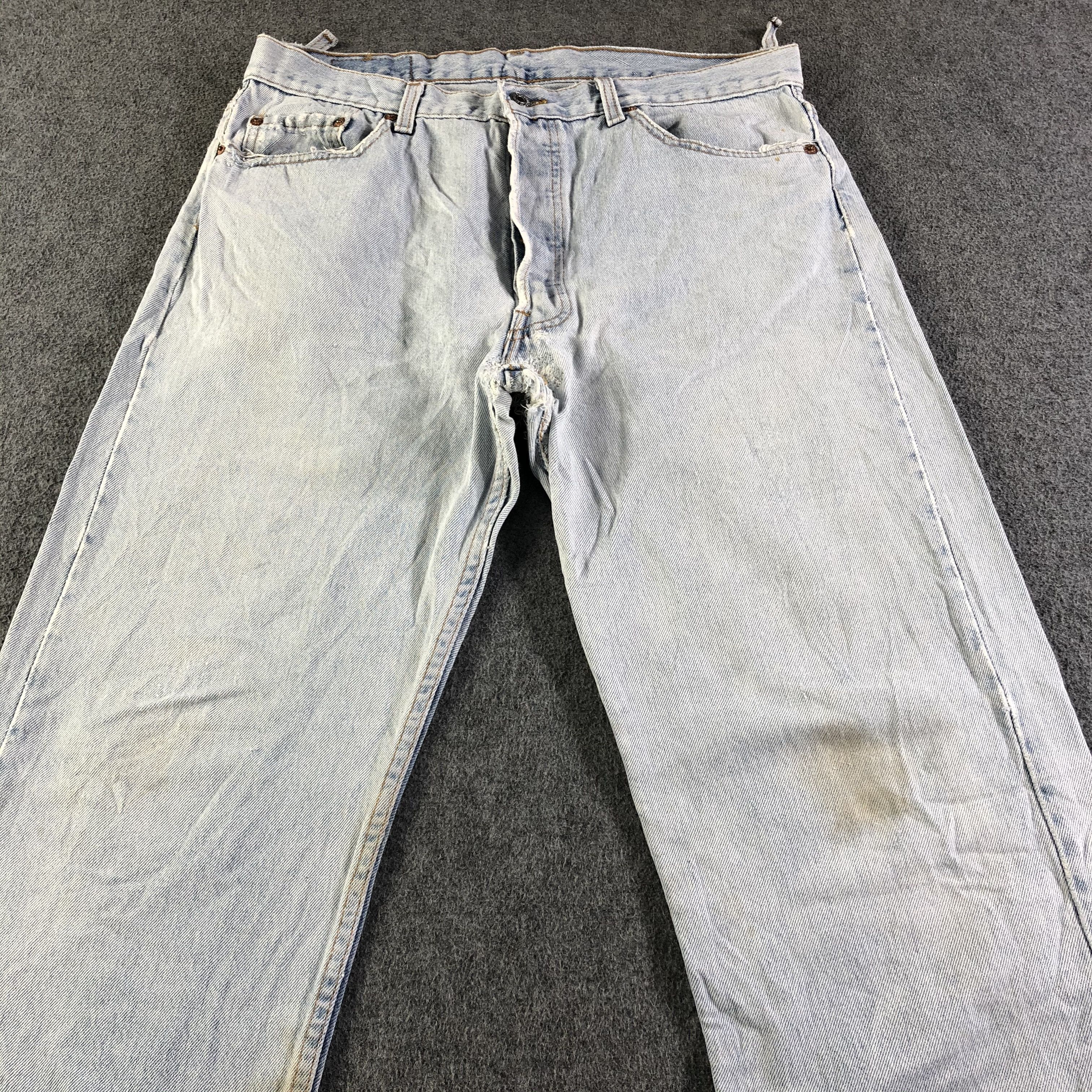 Levi's 90s Vintage Light Wash Levis 501 Jeans-J4365 Size US 34 / EU 50 - 3 Thumbnail