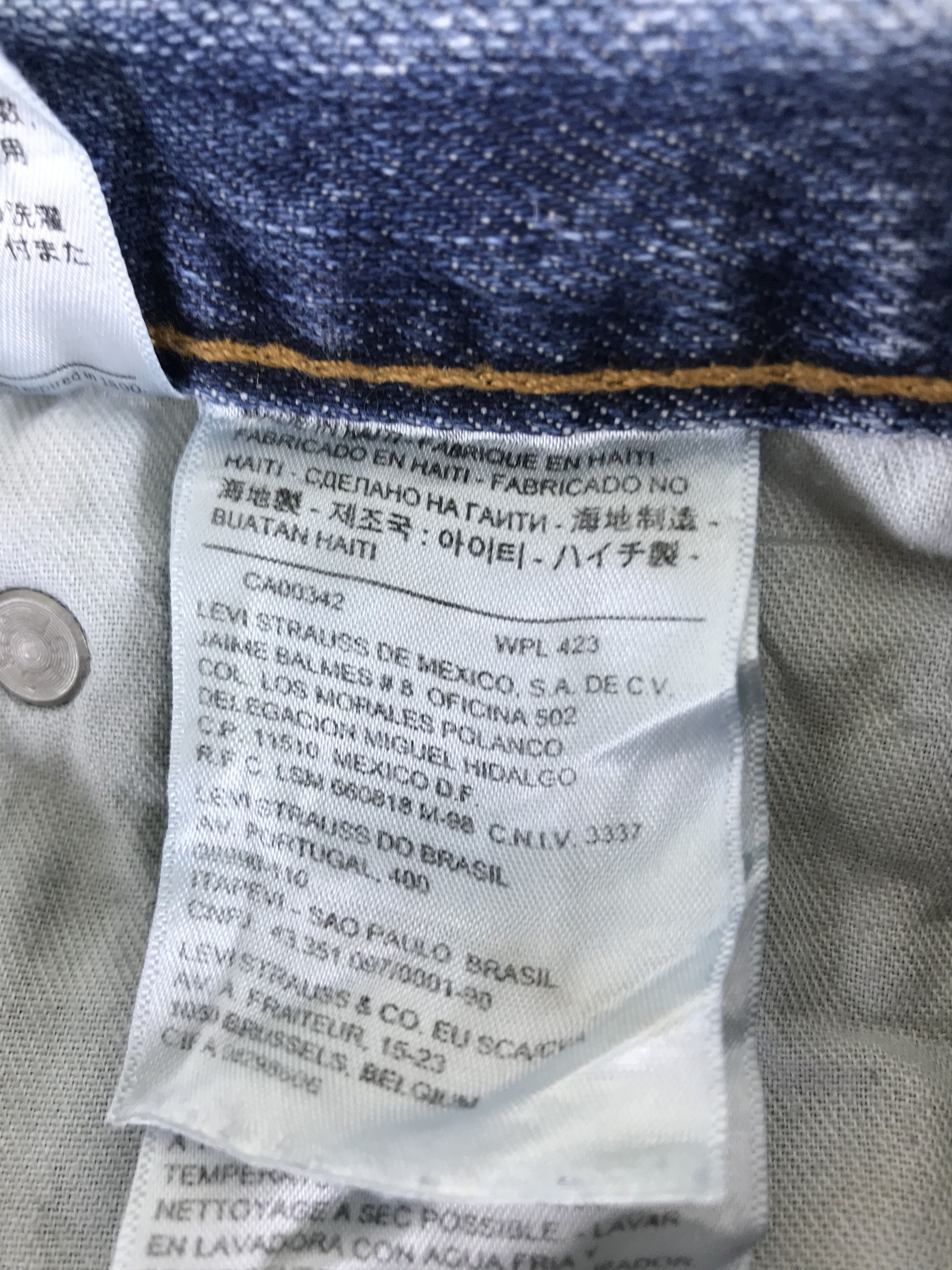 Levi's Vintage Levi's 559 Relaxed Straight Jeans Blue Washed Denim Size US 42 / EU 58 - 13 Thumbnail