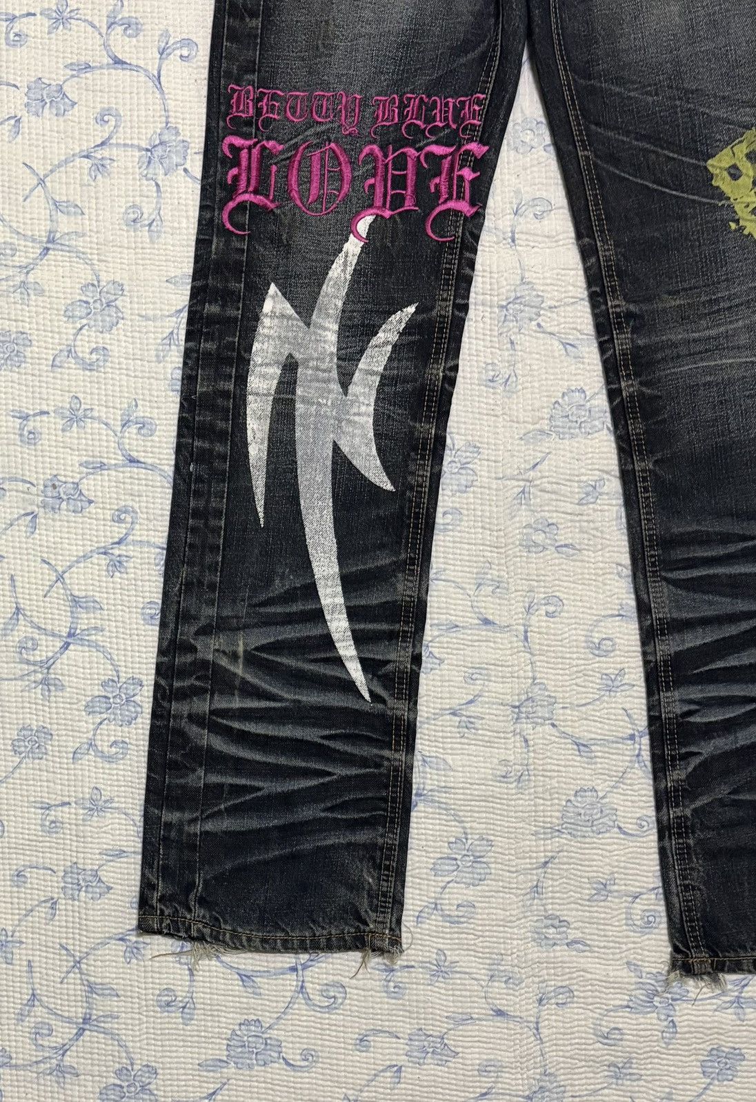 Other Betty Blue Love Streetwear Jeans Distressed Denim Size US 31 - 6 Thumbnail
