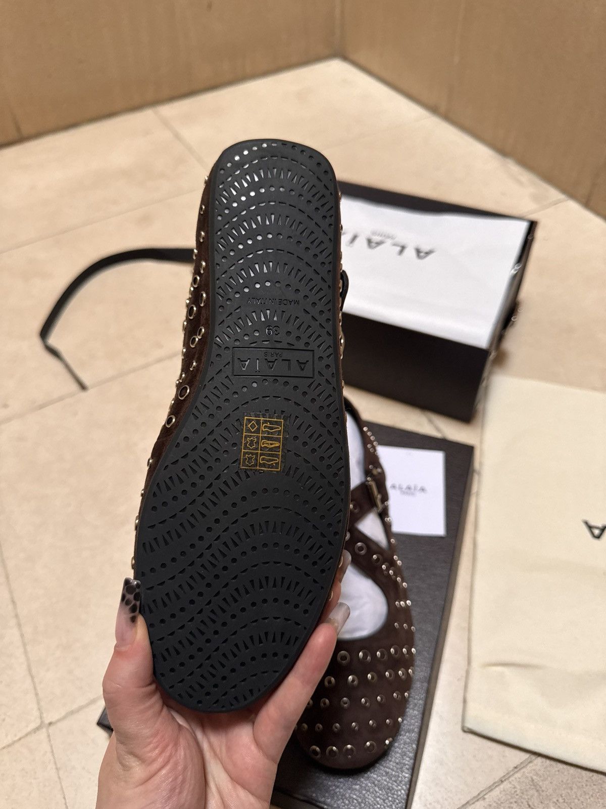 Alaia Alaïa Ebene criss cross ballet flats 39 Size US 8 / IT 38 - 2 Thumbnail