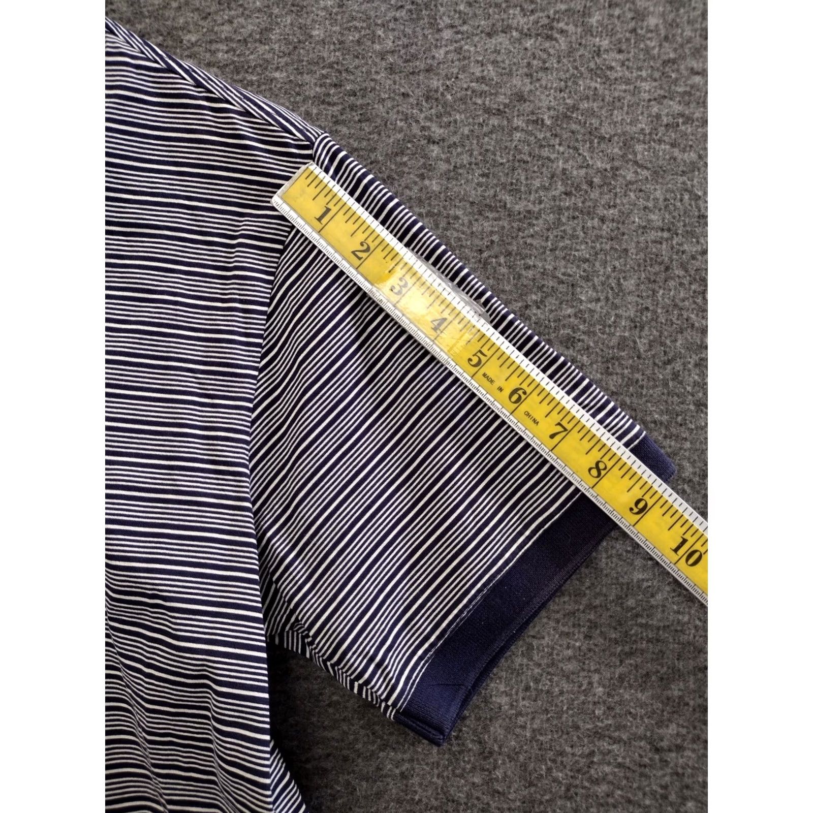 Saks Fifth Avenue Saks Fifth Avenue Polo Shirt Men Cotton Blue/Gray/White Striped Black Label Shirt Regular Size S Color Blue/Gray/White Pattern Striped 90s Theme Mens Size US S / EU 44-46 / 1 - 6 Thumbnail