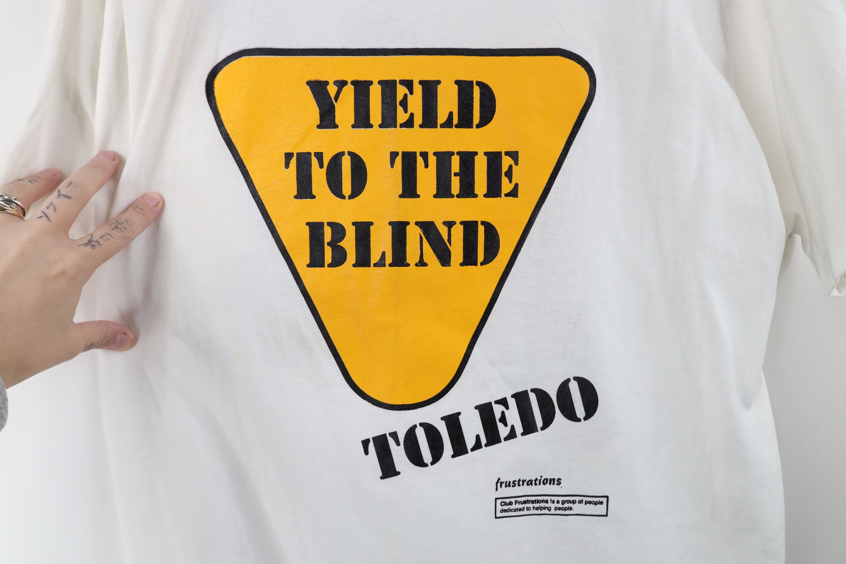 Vintage Vintage 80s 90s Streetwear Blind Toledo T-Shirt White USA Size US XL / EU 56 / 4 - 4 Thumbnail