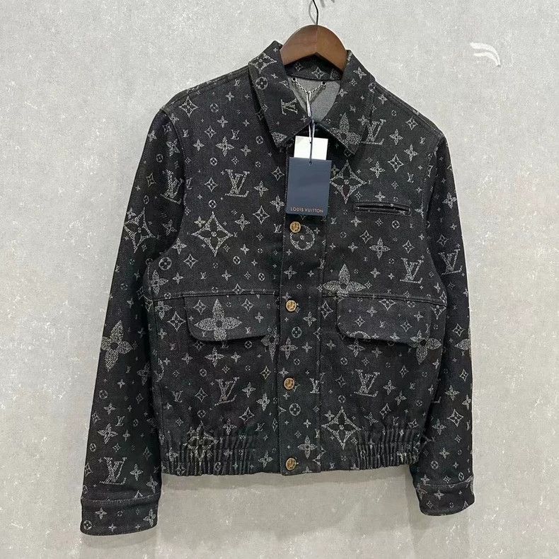 Louis Vuitton Louis Vuitton Baby's breath Logo denim jacket Size US S / EU 44-46 / 1 - 3 Thumbnail