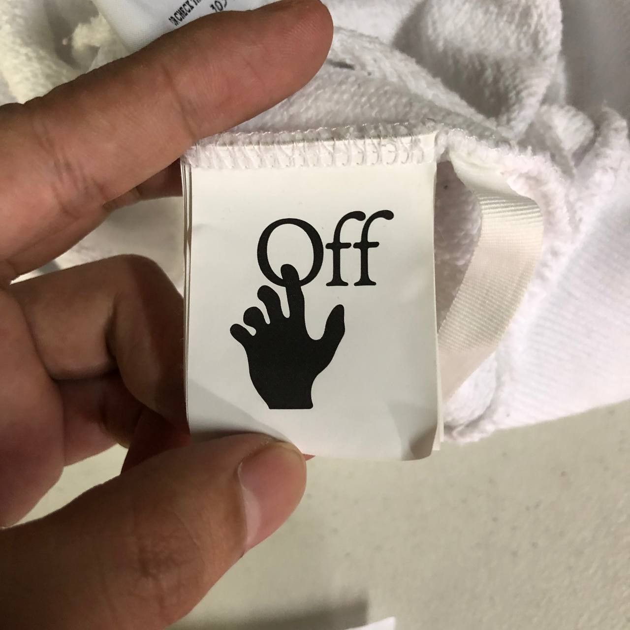 Off-White Off-White FW21 Caravaggio Arrows hoodie Size US L / EU 52-54 / 3 - 15 Thumbnail