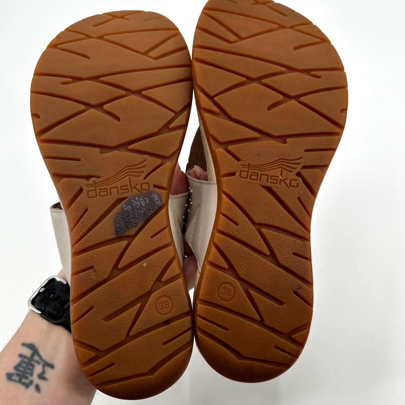 Dansko VINTAGE Dansko Benita Flip Flop Sandal 38 Ivory Leather Studded Laser Cut Thong Sandals Womens Size US 8 / IT 38 - 7 Thumbnail