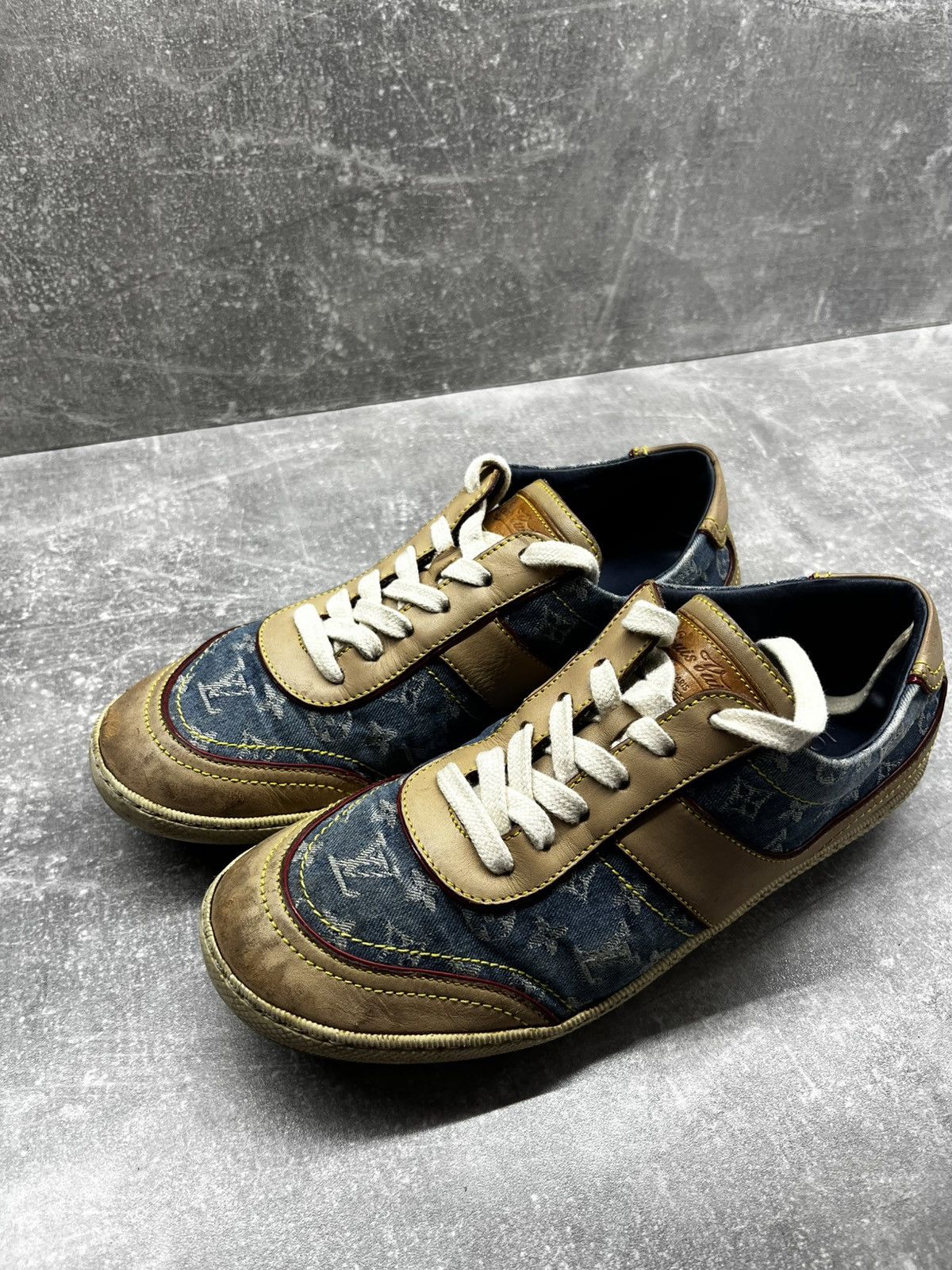 Louis Vuitton Louis Vuitton beige leather blue monogram denim sneakers Size US 6 / IT 36 - 4 Thumbnail