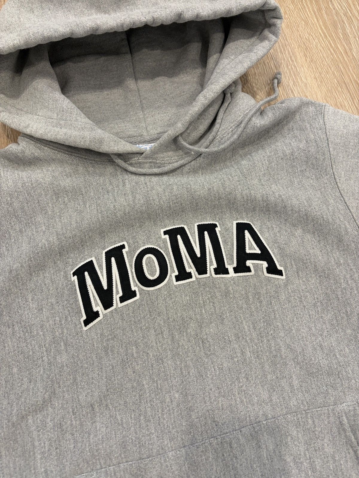 Champion × MoMA Champion Reverse Weave MOMA Hoodie Size US S / EU 44-46 / 1 - 2 Thumbnail