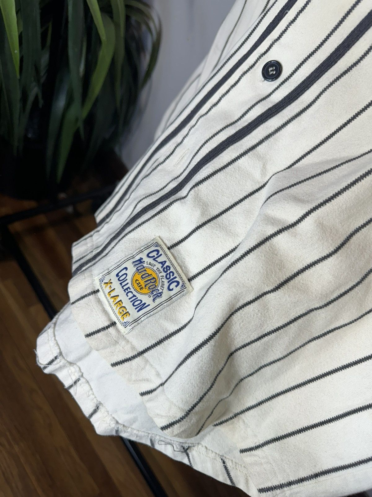 Hard Rock Cafe × Vintage Vintage Hard Rock Cafe Save the Planet Baseball Jersey Size US XL / EU 56 / 4 - 4 Thumbnail
