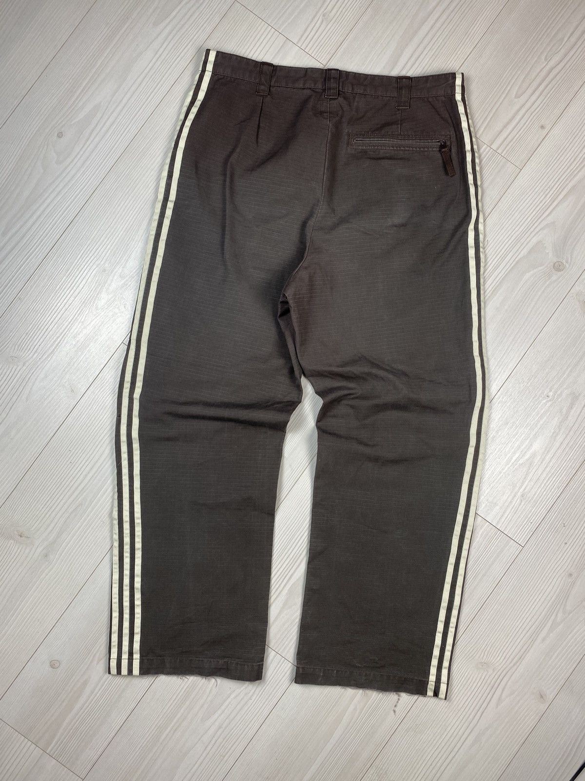 Vintage Vintage Adidas baggy pants three stripes y2k Size US 36 / EU 52 - 14 Thumbnail