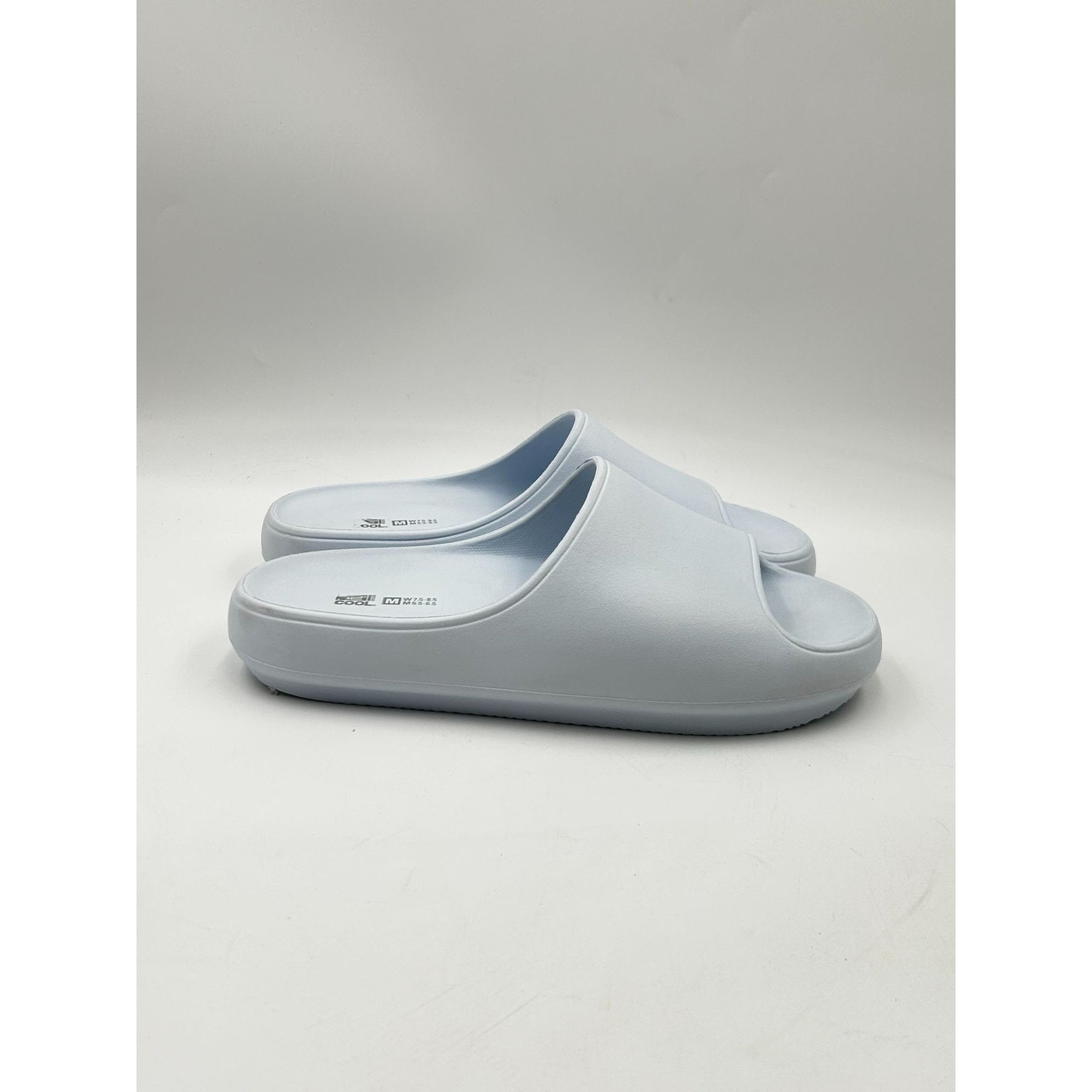 Other 32 Degrees COOL Slides Medium W 7.5-8.5 M 5.5-6.5 Light Blue Size US 7.5 / IT 37.5 - 1 Thumbnail