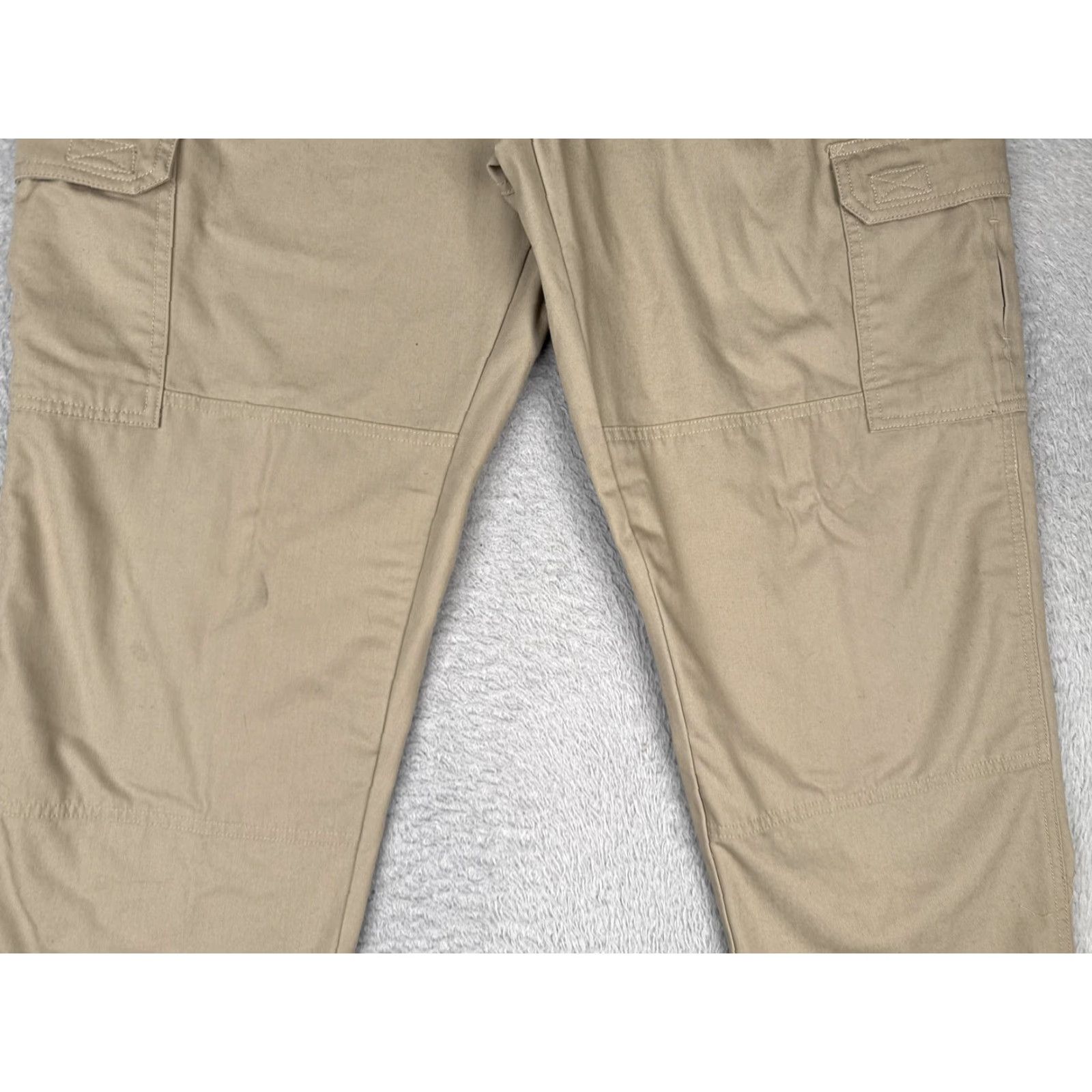 Vintage 5.11 Tactical Pants Mens 36x32 Khaki Cargo Workwear Cotton LEO EMT Hiking 74251 Size US 36 / EU 52 - 3 Thumbnail