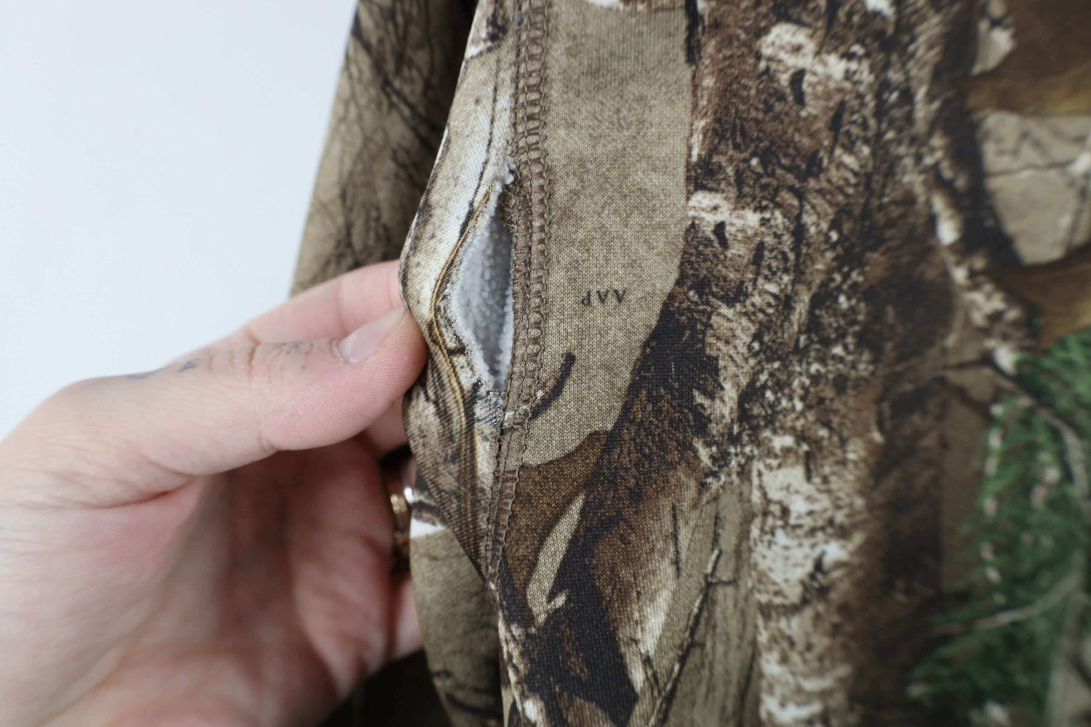 Vintage Vintage Realtree Camouflage Denver Broncos Football Hoodie Size US M / EU 48-50 / 2 - 7 Thumbnail