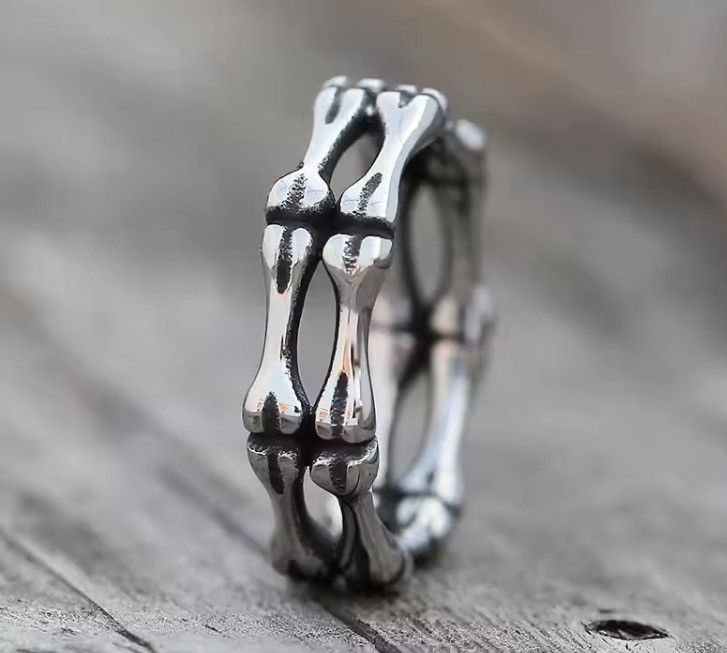 Jewelry Creative Bone Ring Size 7-13 in Silver, Men's