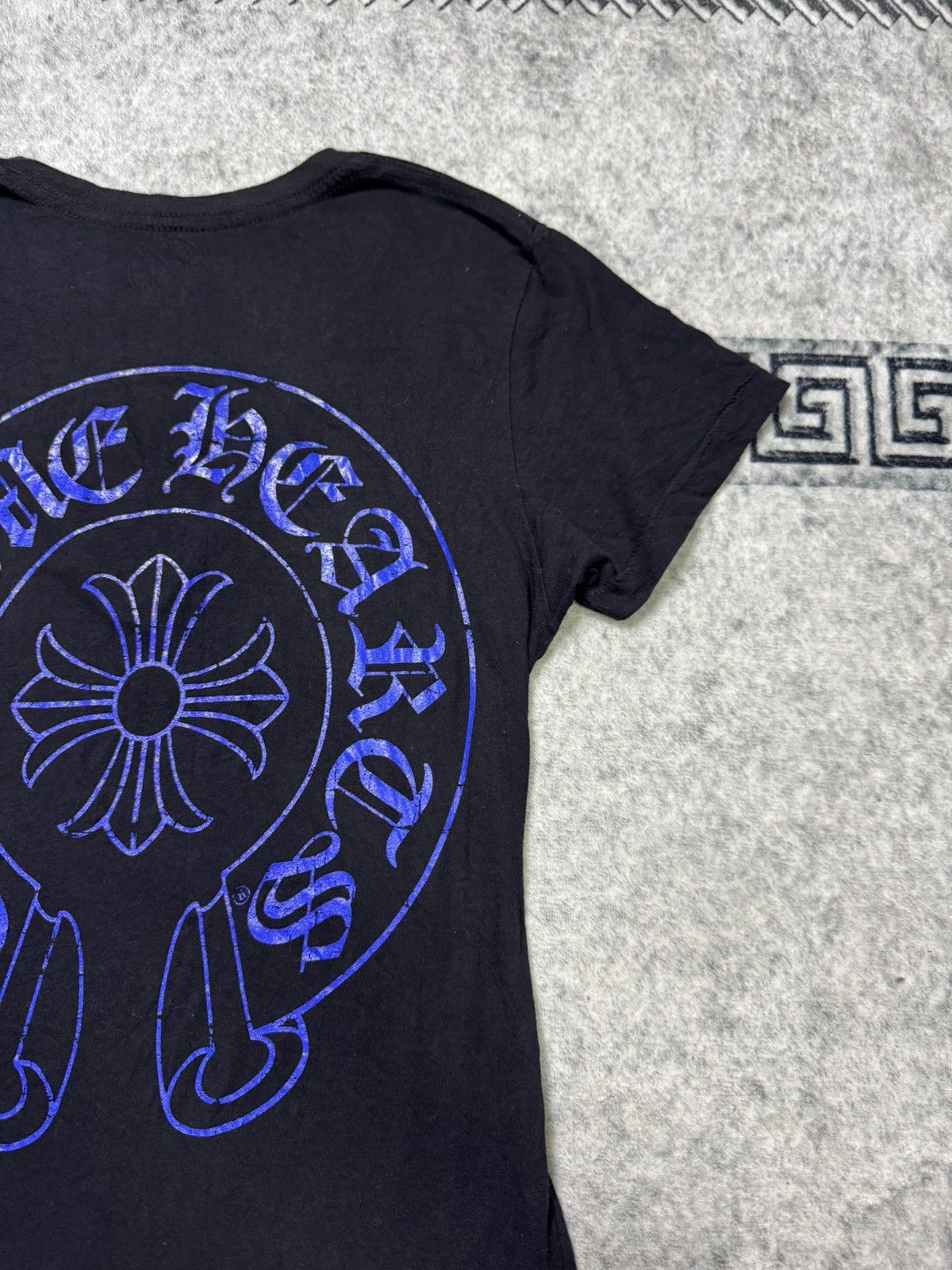 Chrome Hearts LIKE NEW! RARE! BLUE HORSESHOE SCROLL Size S / US 4 / IT 40 - 3 Thumbnail