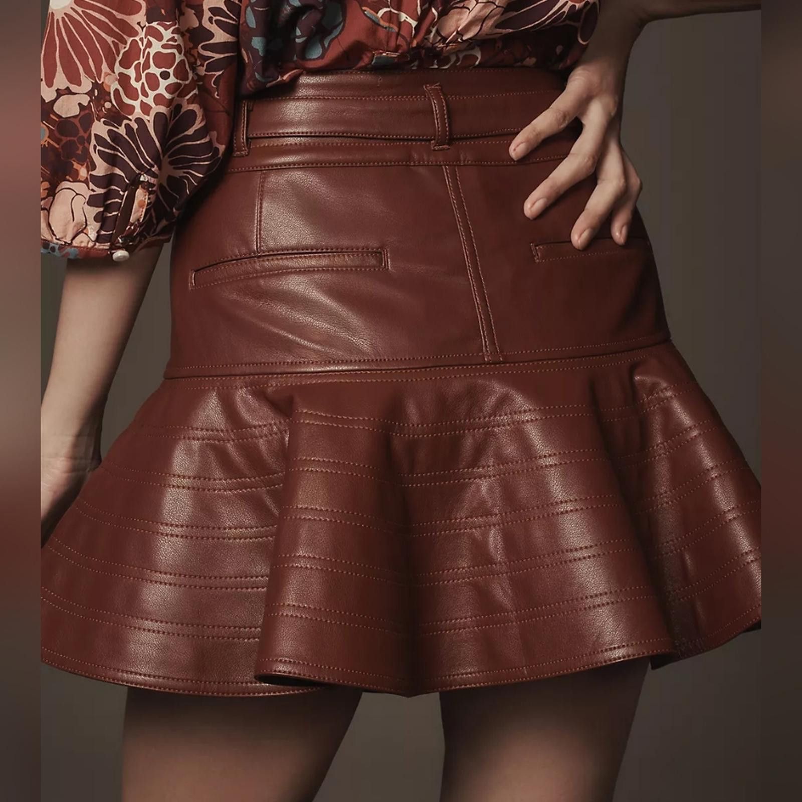 Designer Pilcro Fit-and-Flare Faux-Leather Mini Skirt Size 30" / US 8 / IT 44 - 6 Thumbnail