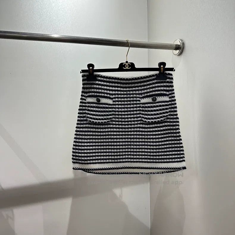 Chanel Chanel 22p striped knitted skirt Size 24" / US 00 / IT 34 - 1 Thumbnail