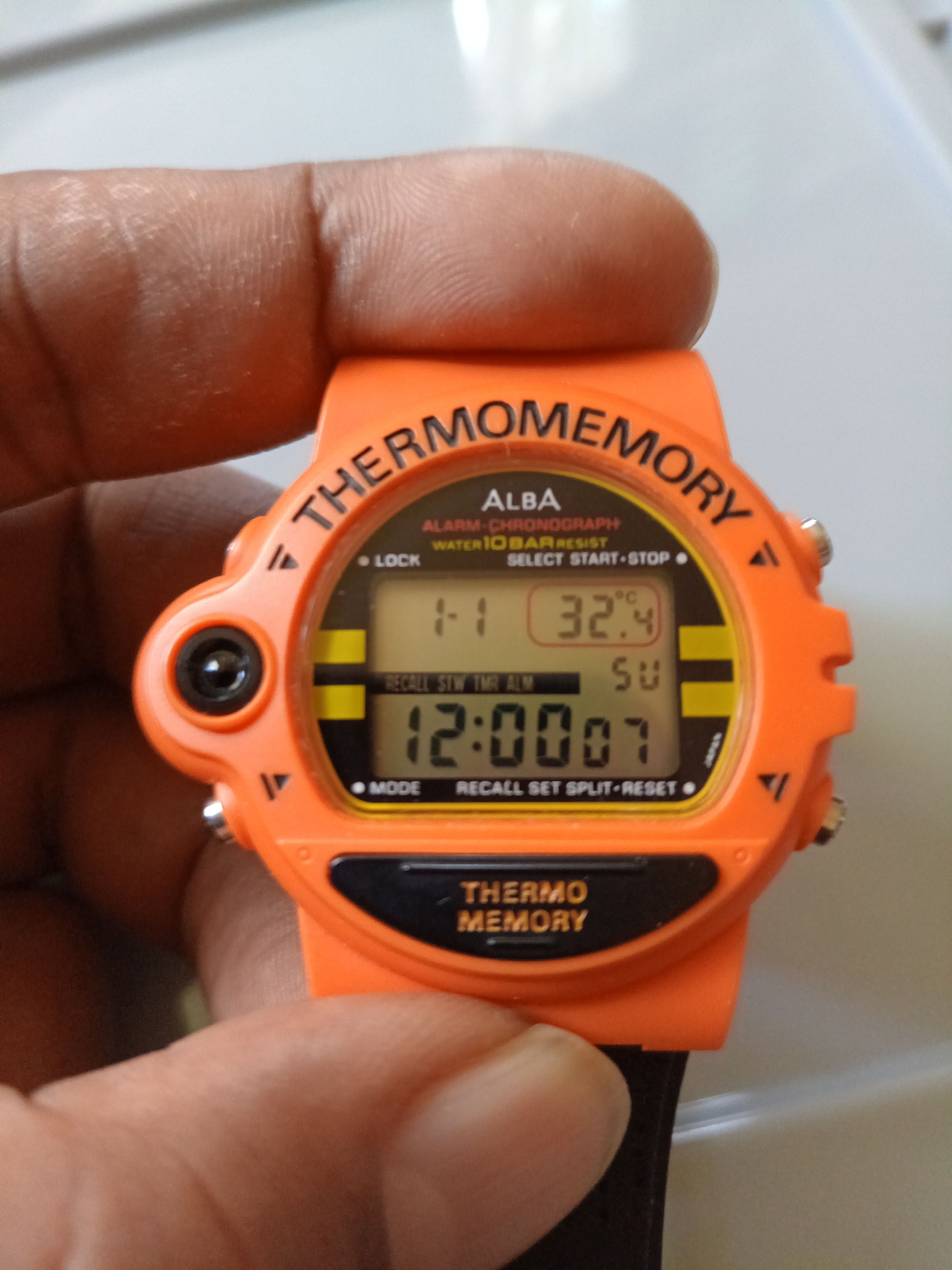 ALBA × Seiko VINTAGE ALBA VOLCANO WATCH RARE | Grailed