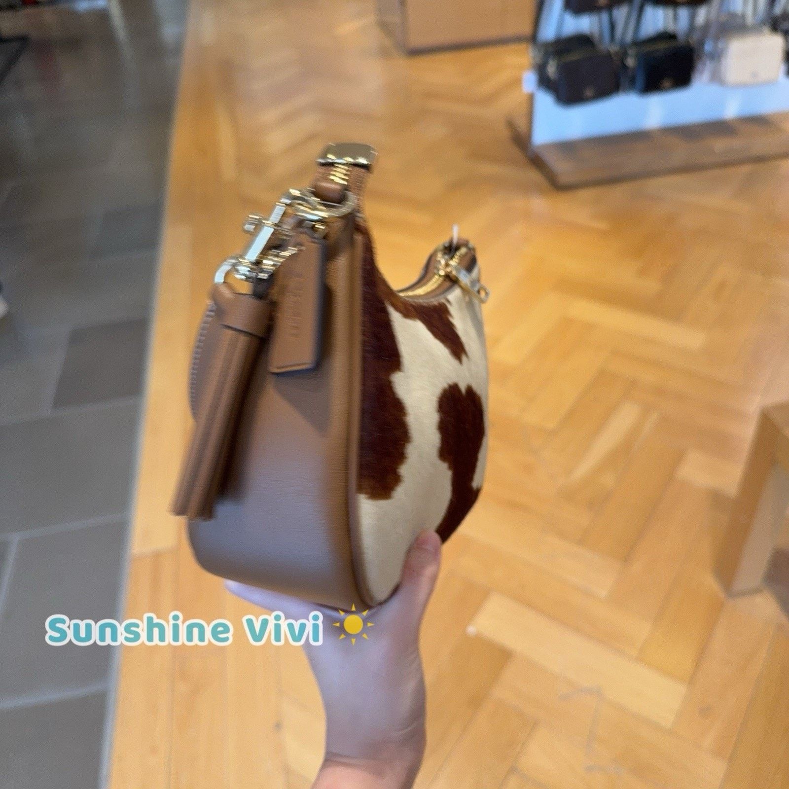 Coach NWT COACH Teri Shoulder Bag Cow Print CDW45 Gold/Cow Multi Size ONE SIZE - 5 Thumbnail
