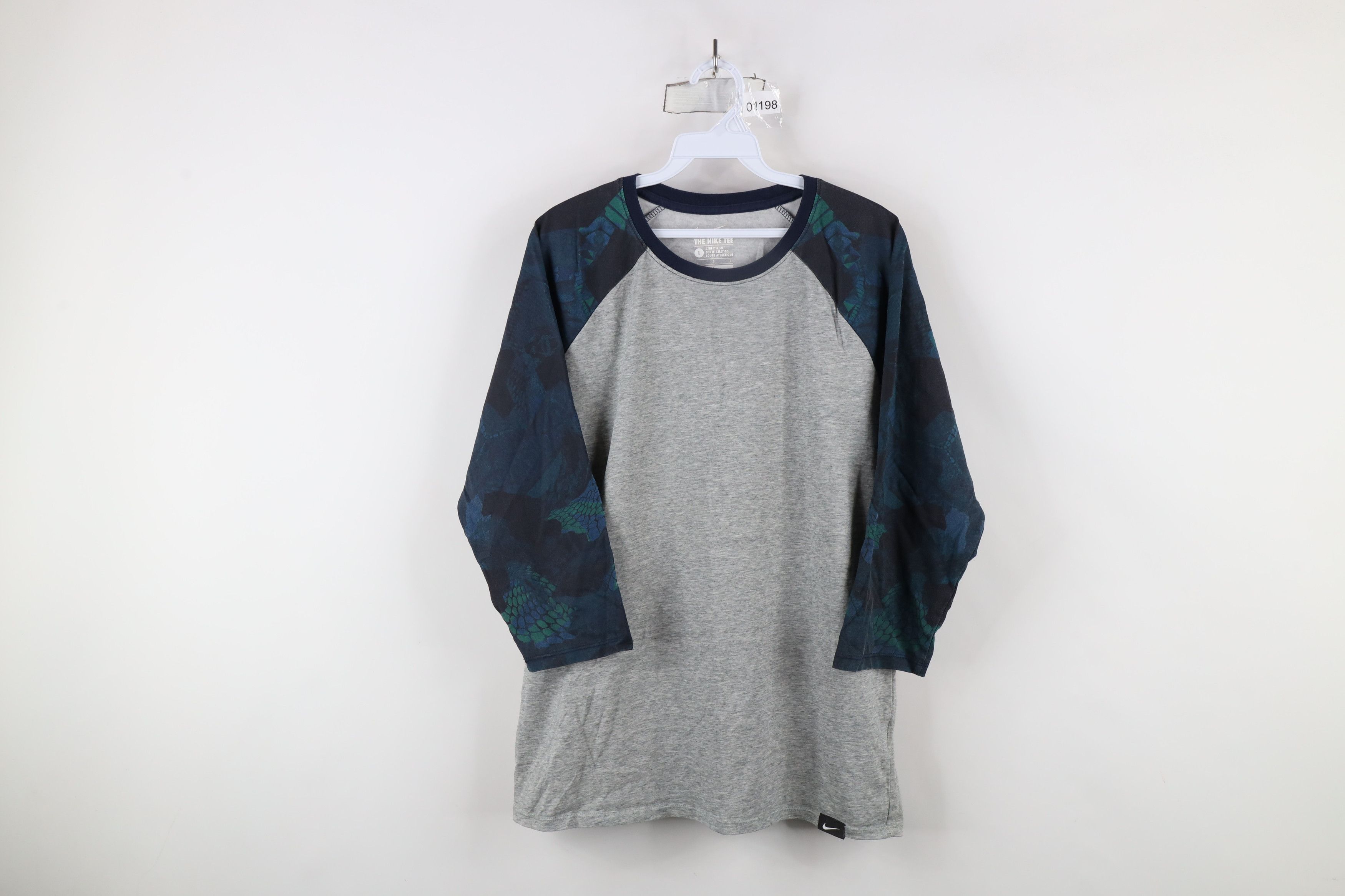 Nike × Vintage Vintage Nike Mamba Snakeskin 3/4 Sleeve Raglan T-Shirt Size US L / EU 52-54 / 3 - 1 Thumbnail
