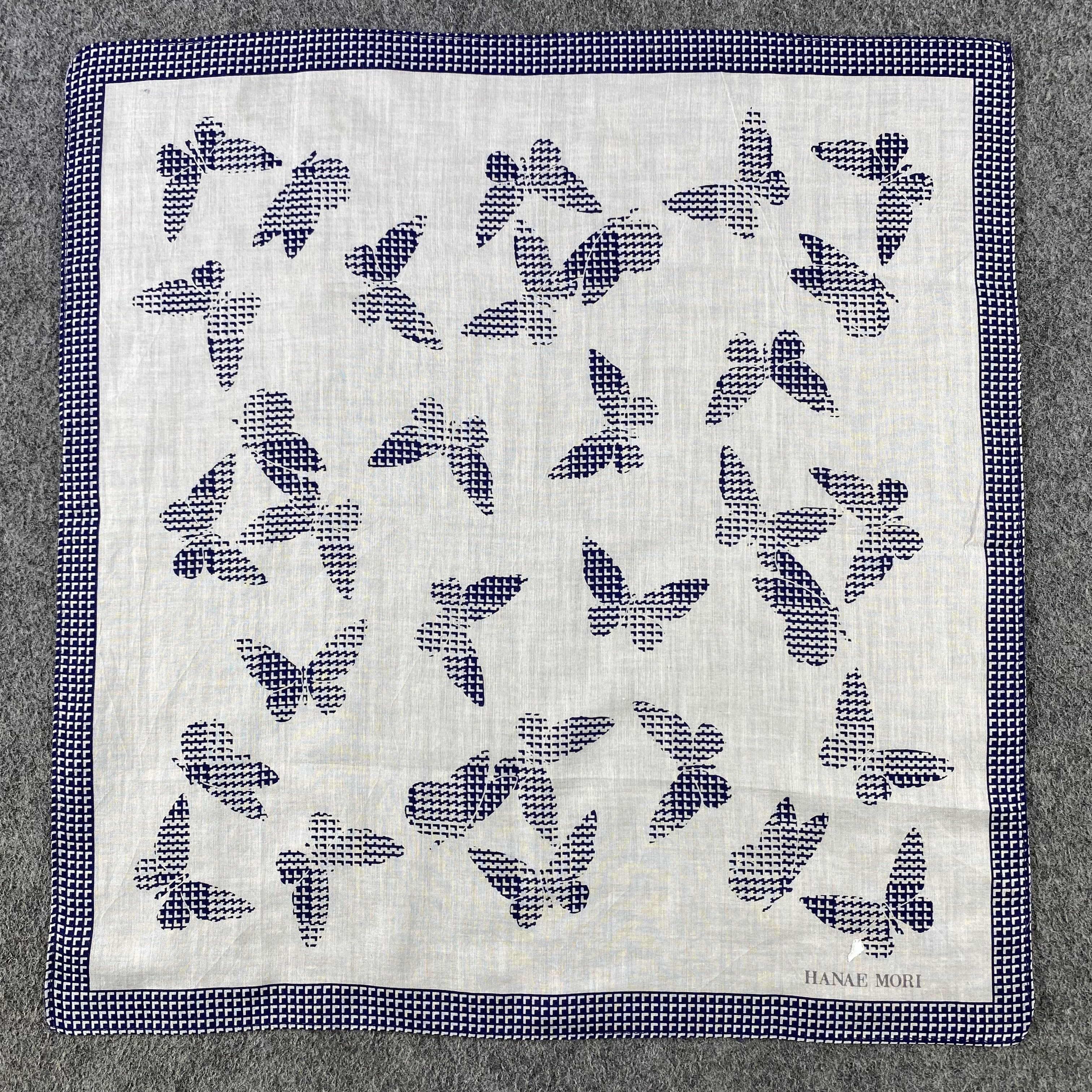 Hanae Mori Hanae Mori Handkerchief/Neckerchief/Bandana HC770 Size ONE SIZE - 1 Thumbnail