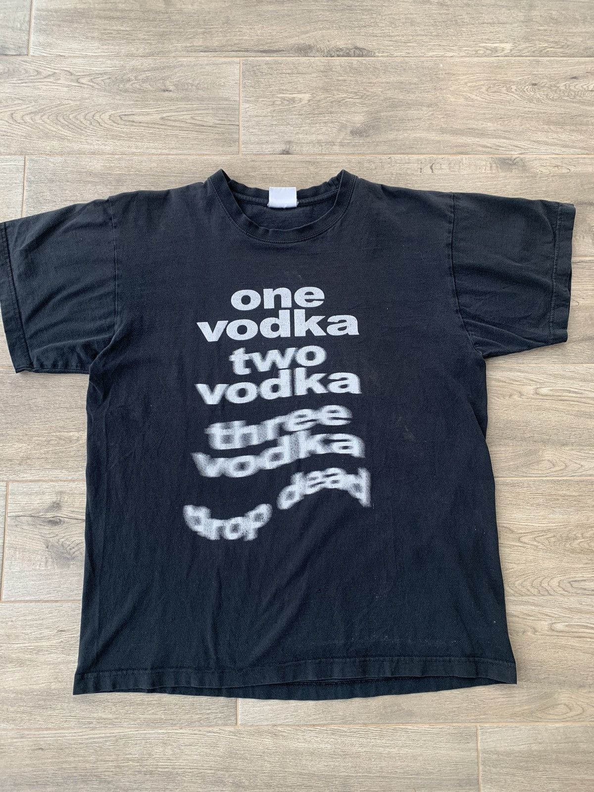 Vintage Vintage One Vodka Two Vodka Three Vodka Humor y2kt-shirt tee Size US L / EU 52-54 / 3 - 3 Thumbnail