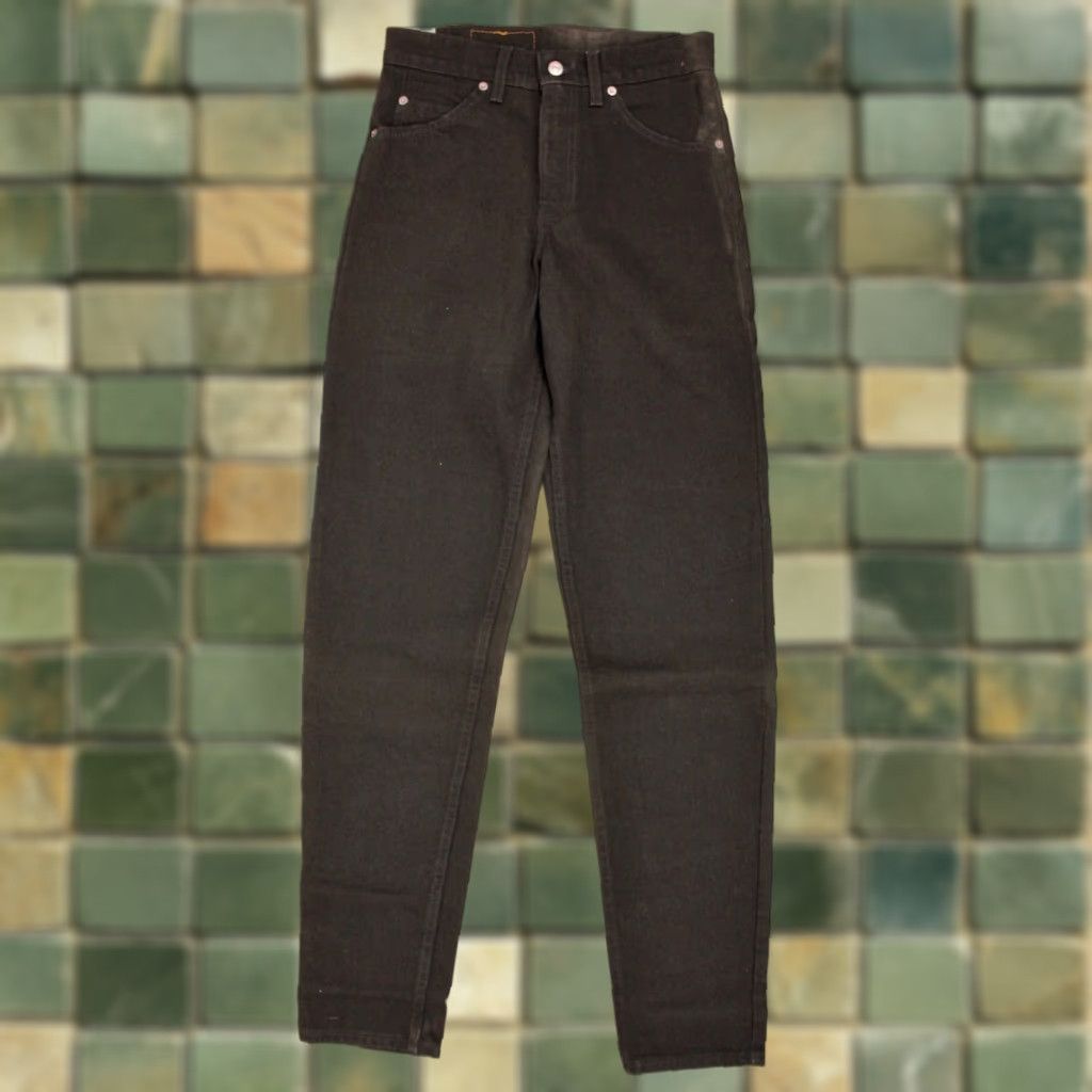 Levi's VINTAGE Men's Levi's 560 Jeans NOS Black 1990s Loose Fit Tapered Leg Sz 28x35 Size US 29 - 1 Thumbnail