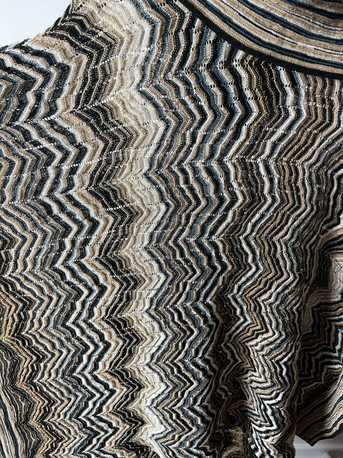 Missoni × Vintage Missoni Striped Zigzag Knit Poncho Made in Italy Wool Blend Size M / US 6-8 / IT 42-44 - 12 Thumbnail