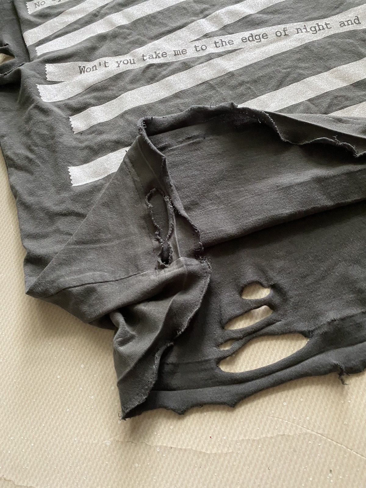 Japanese Brand Takeo Kikuchi poem distressed trashed tank top Size US L / EU 52-54 / 3 - 8 Thumbnail