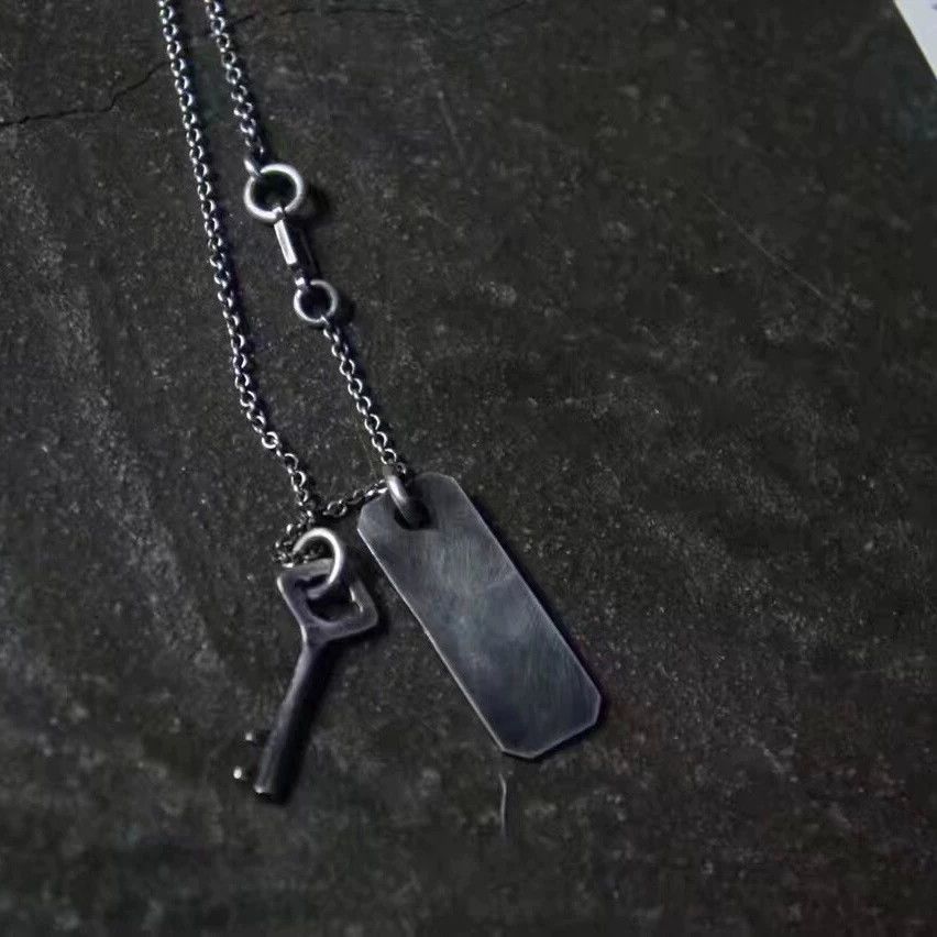 Werkstatt Munchen Werkstatt Munchen Vintage Key Hammered Silver Necklace Size ONE SIZE - 1 Thumbnail