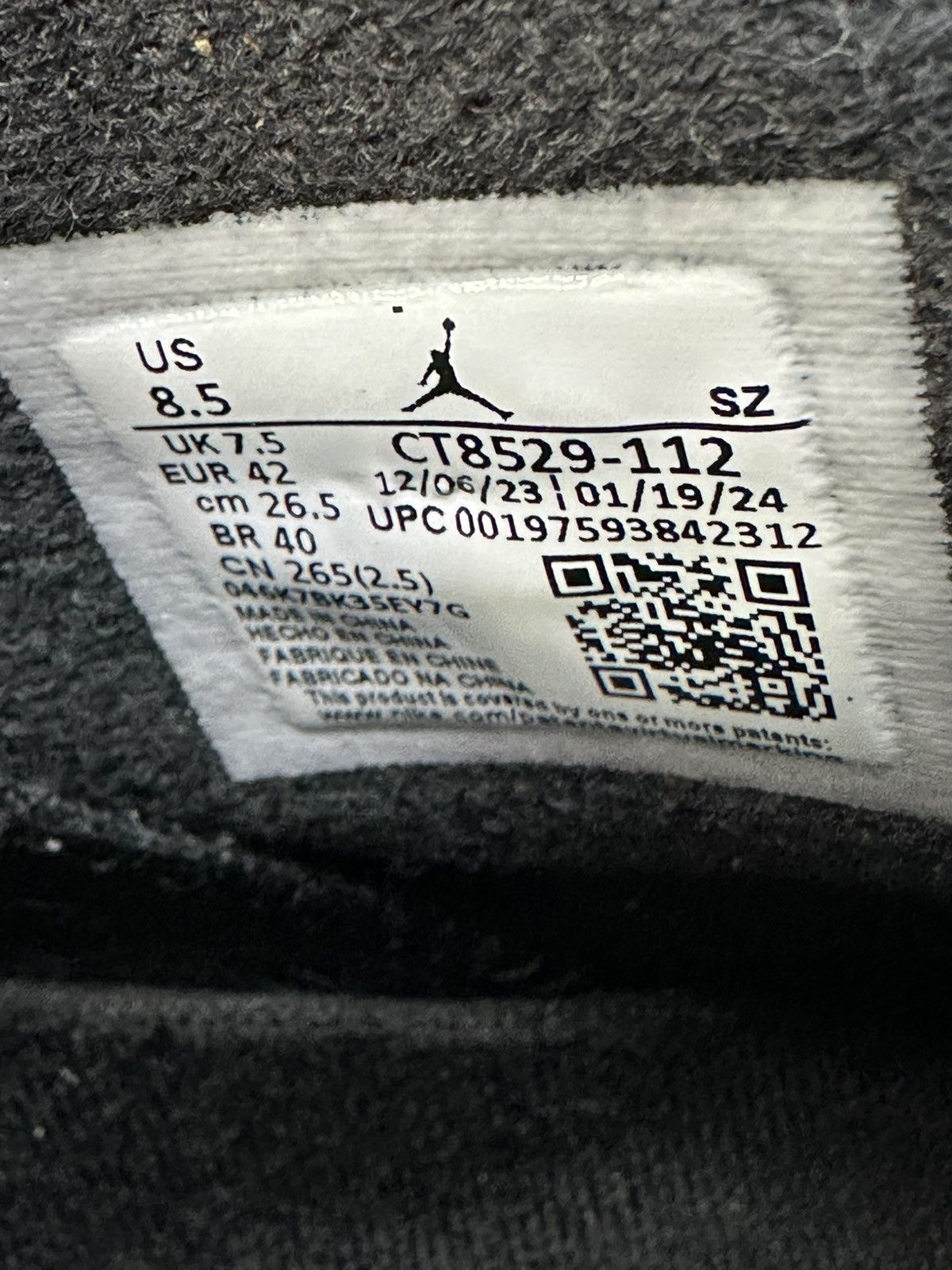 Jordan Brand Air Jordan 6 Retro “Reverse Oreo” **PRE-OWNED** Size US 8.5 / EU 41-42 - 7 Thumbnail