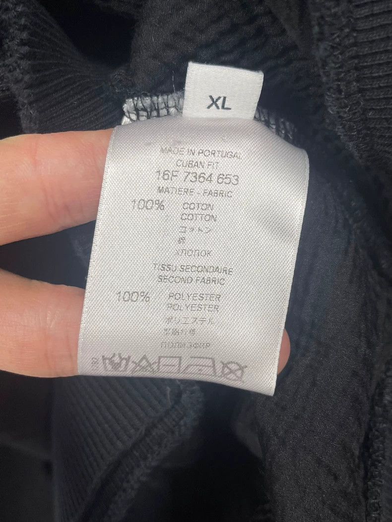 Givenchy Givenchy Hit Sweater XL Size Length Size US XL / EU 56 / 4 - 5 Thumbnail