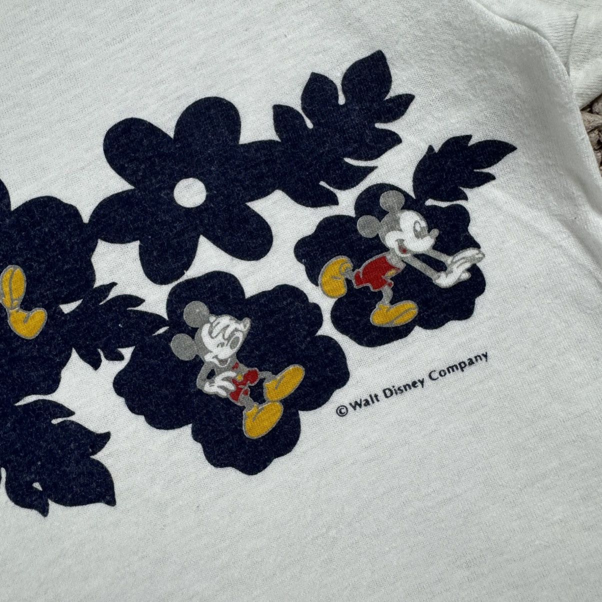 Disney Vintage Mickey Mouse Hawaii Walt Disney Company T-shirt Size US M / EU 48-50 / 2 - 8 Thumbnail