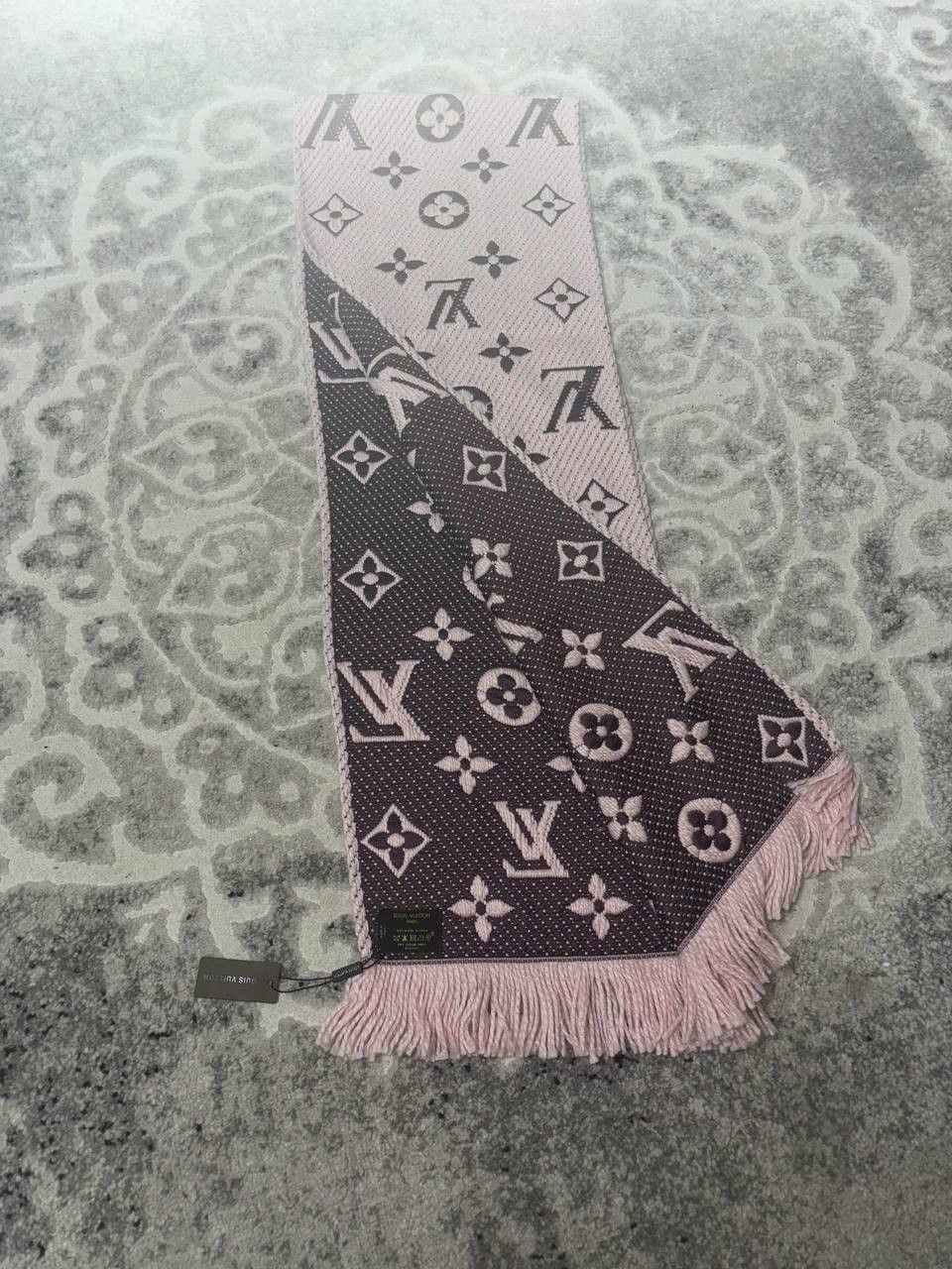 Louis Vuitton Louis Vuitton Monogram Reversible Scarf (Pink & Dark Purple) Size ONE SIZE - 4 Thumbnail