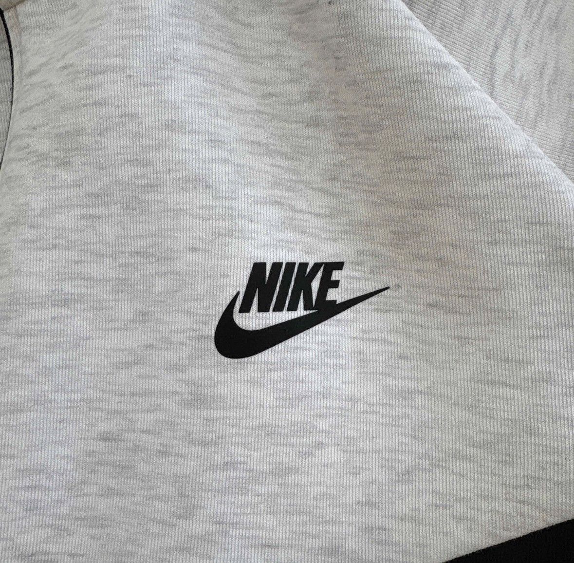 Nike Nike Men's Tech Fleece 'Birch Heather/Black' Size US L / EU 52-54 / 3 - 5 Thumbnail
