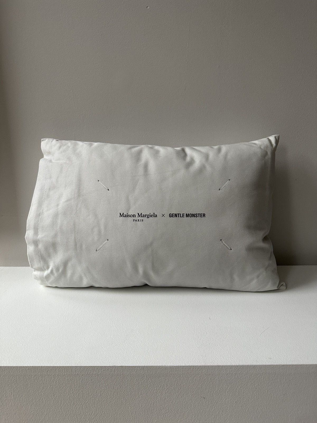 Gentle Monster × Maison Margiela Maison Margiela x Gentle Monster Pillow Size ONE SIZE - 4 Thumbnail
