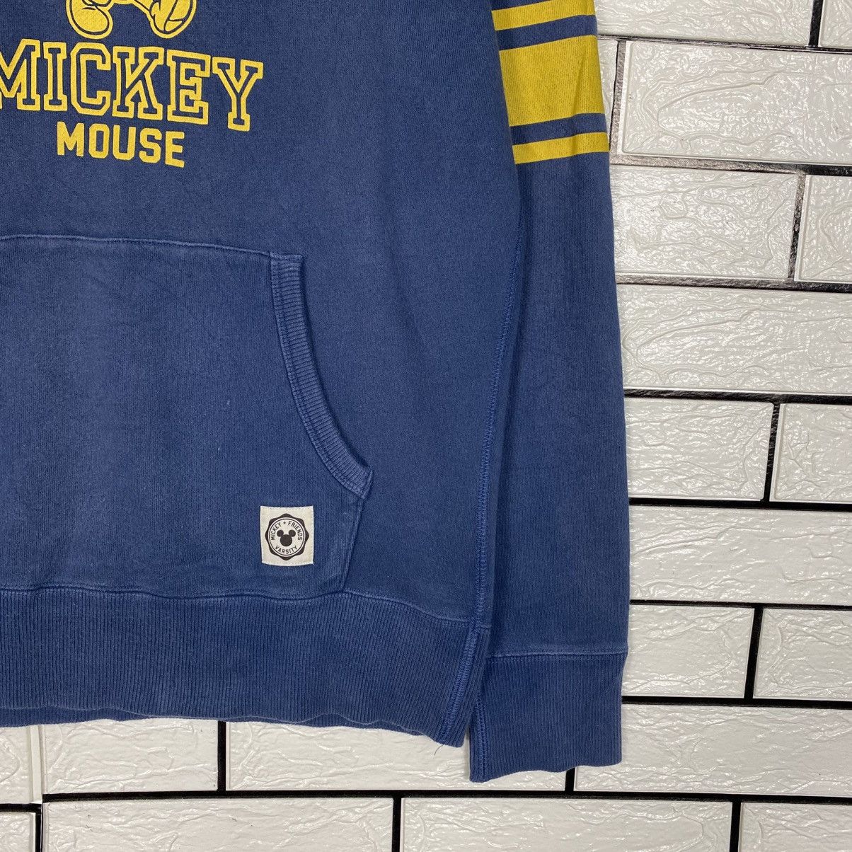 Japanese Brand 📌Vintage Hoodie Mickey Mouse UT Big Logo Number Nine Size US S / EU 44-46 / 1 - 6 Thumbnail