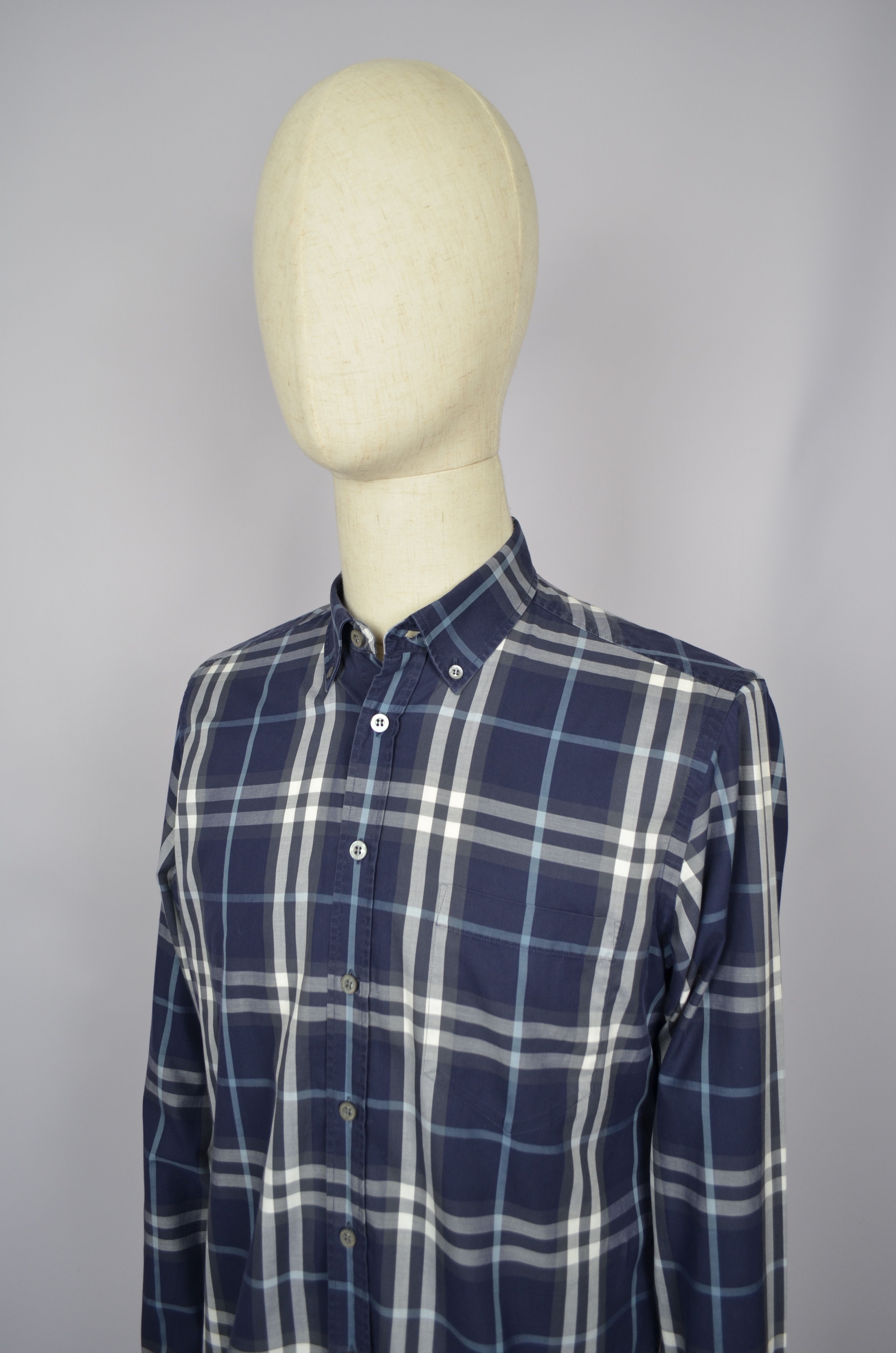 Burberry × Designer Burberry London Navy Check Shirt Size M P2P 21'2" Designer Size US M / EU 48-50 / 2 - 3 Thumbnail