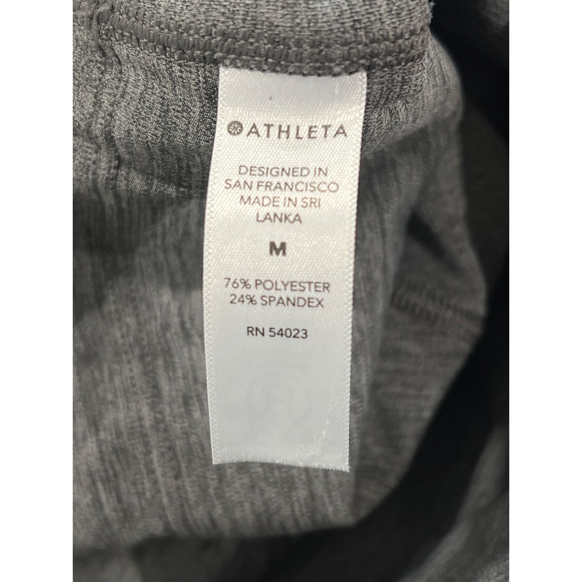 Athleta Athleta Ultimate Stash Pocket Capri Leggings M Size 24" / US 00 / IT 34 - 6 Thumbnail