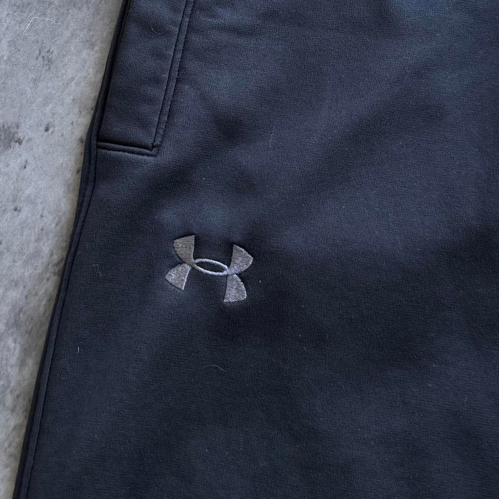 Under Armour × Vintage Under Armour Black & Grey Embroidered Sweatpants Size US 30 / EU 46 - 3 Thumbnail