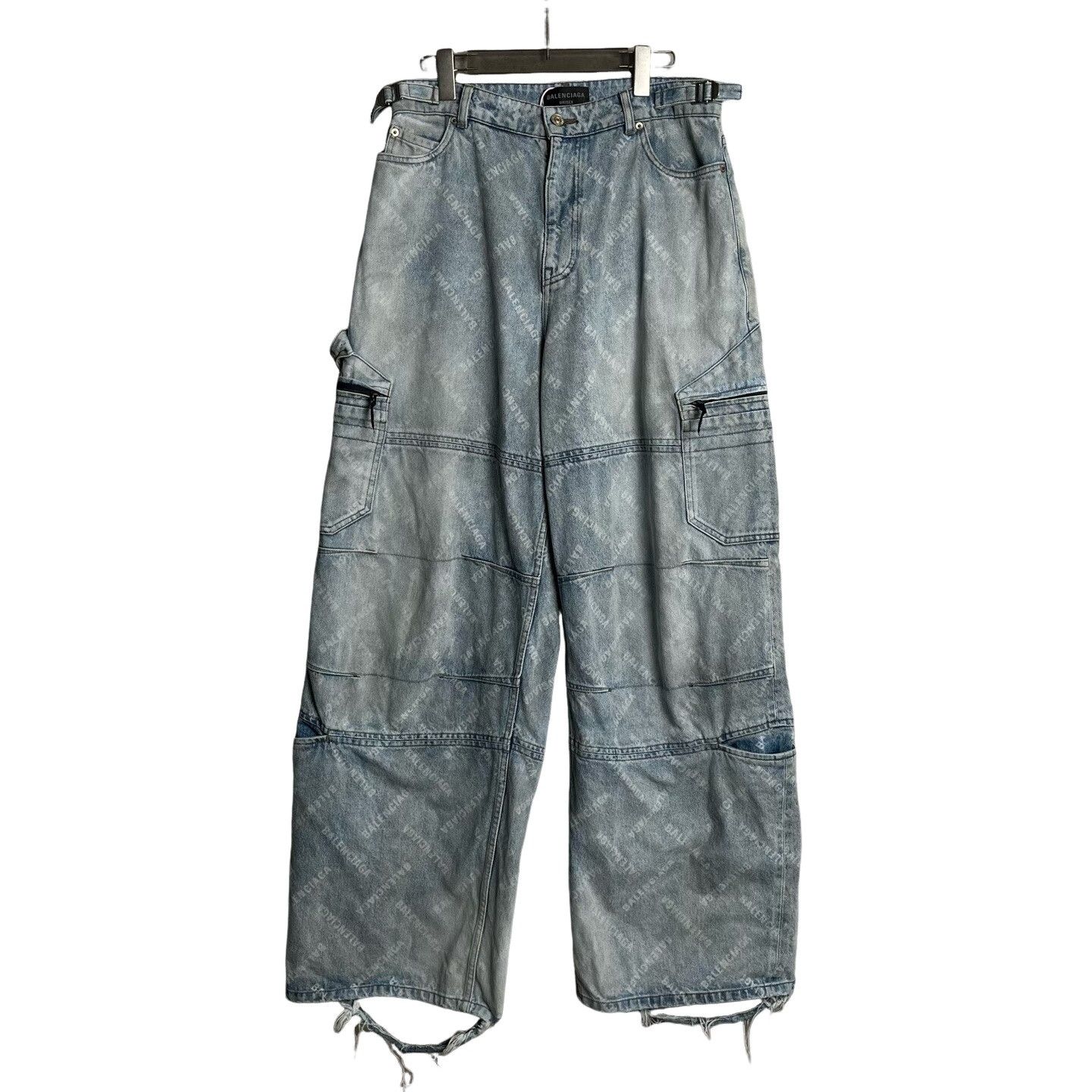 Balenciaga Balenciaga All-Over Logo Denim Cargo Pants S Size US 30 / EU 46 - 1 Thumbnail