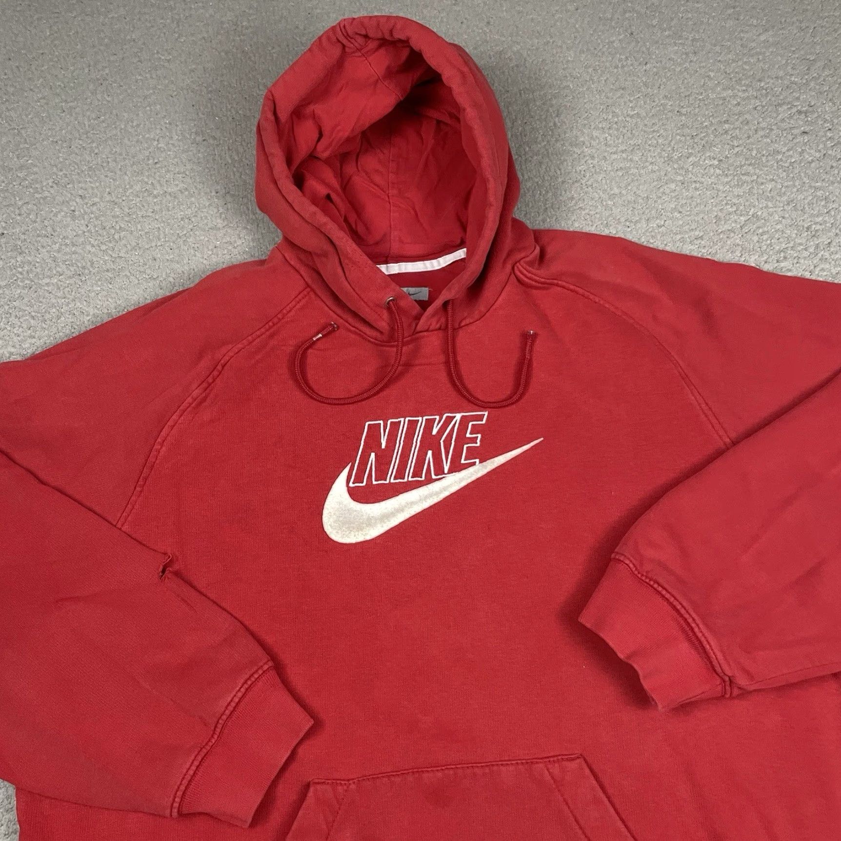 Nike VINTAGE Nike Sweatshirt Hoodie XL Red Swoosh Distressed Check Y2K Rare Vtg Logo Size US XL / EU 56 / 4 - 2 Thumbnail