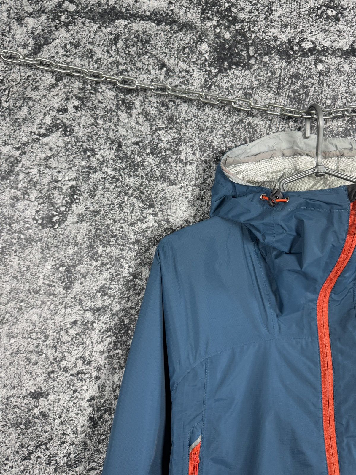 Montane Montane Nylon Lightweight Jacket Windbreaker Outdoor Size S Size US S / EU 44-46 / 1 - 3 Thumbnail