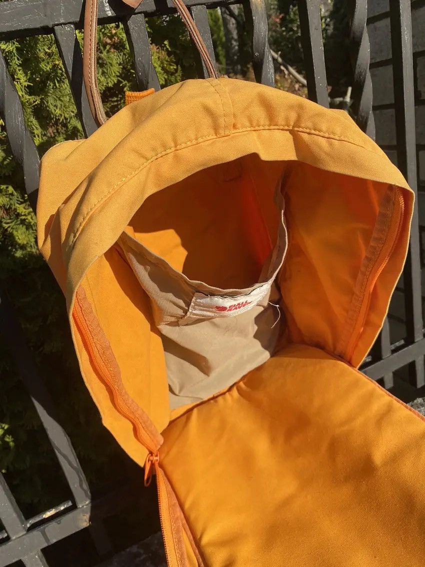Fjallraven × Vintage Vintage Backpack Fjallraven Kanken No.2 Laptop 15 Acorn Size ONE SIZE - 10 Thumbnail