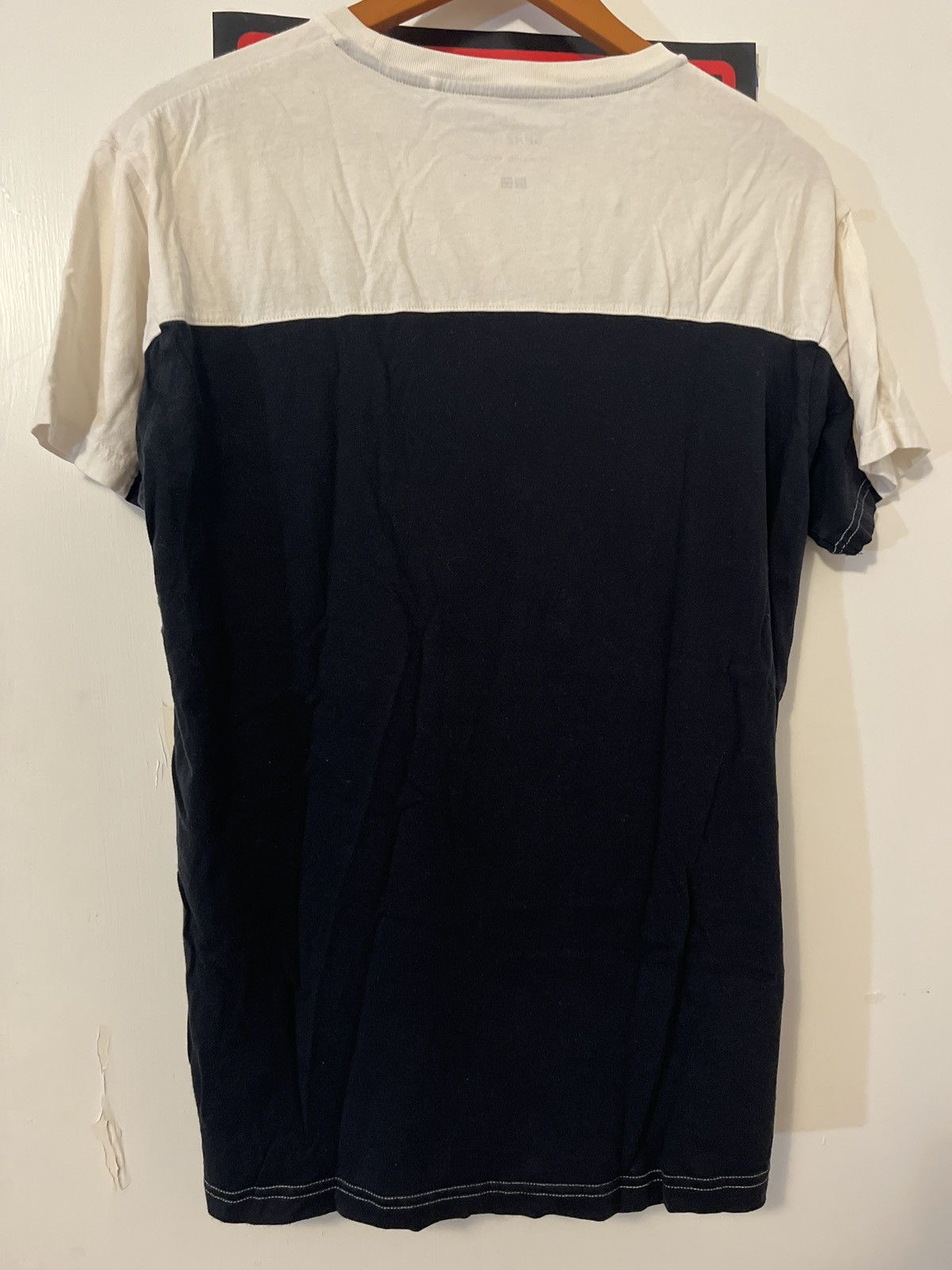 Uniqlo Basquiat collab Size US M / EU 48-50 / 2 - 4 Thumbnail