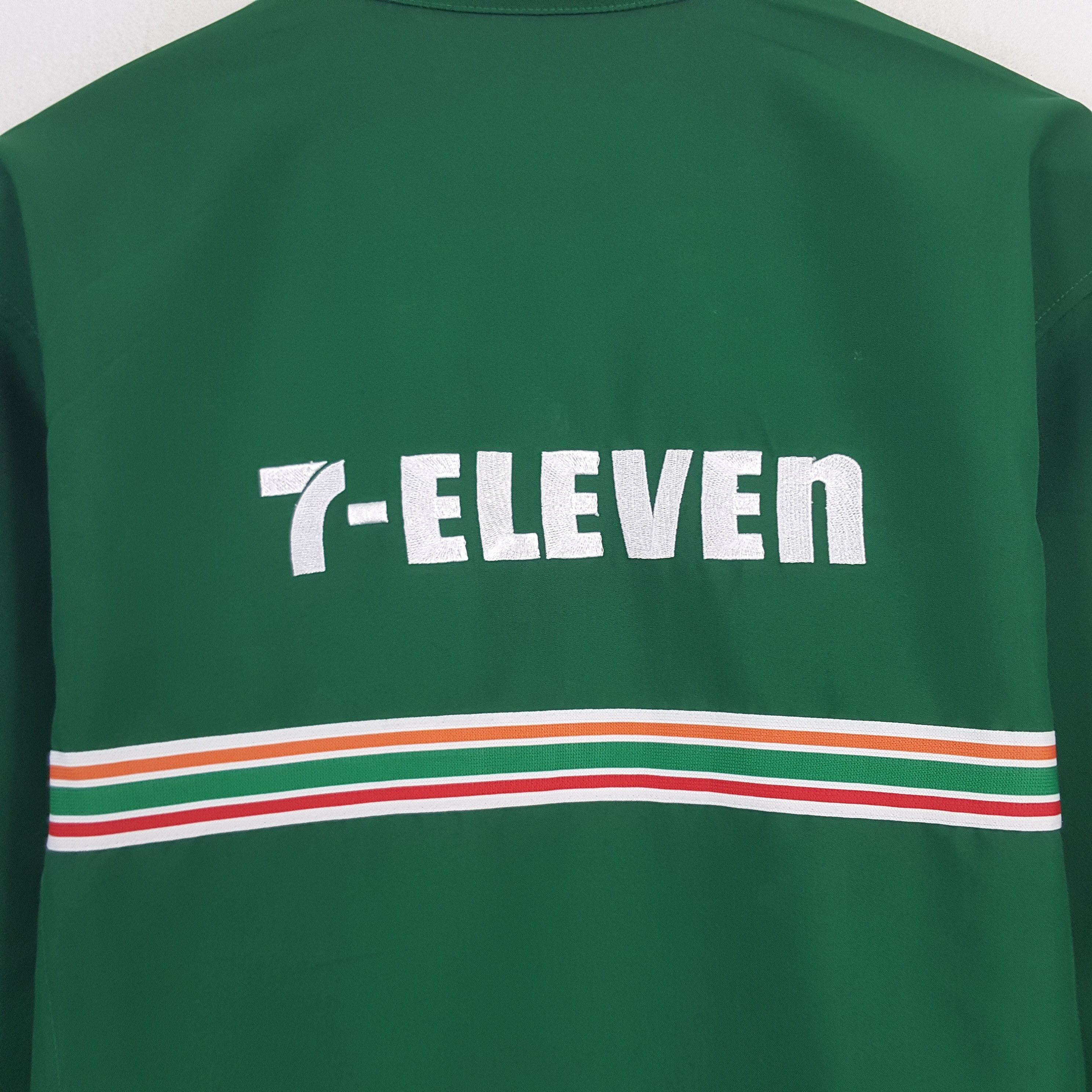Japanese Brand × Uniform Wares × Vintage Vintage 7 Eleven Embroidery Logo Worker Jacket Size US L / EU 52-54 / 3 - 2 Thumbnail