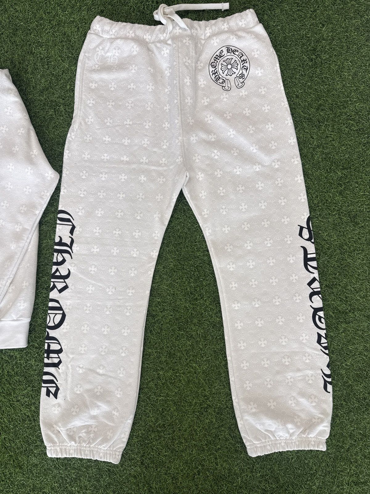 Chrome Hearts Chrome Hearts Plus All over Print Hoodie & Sweatpants (Set) Size US M / EU 48-50 / 2 - 4 Thumbnail