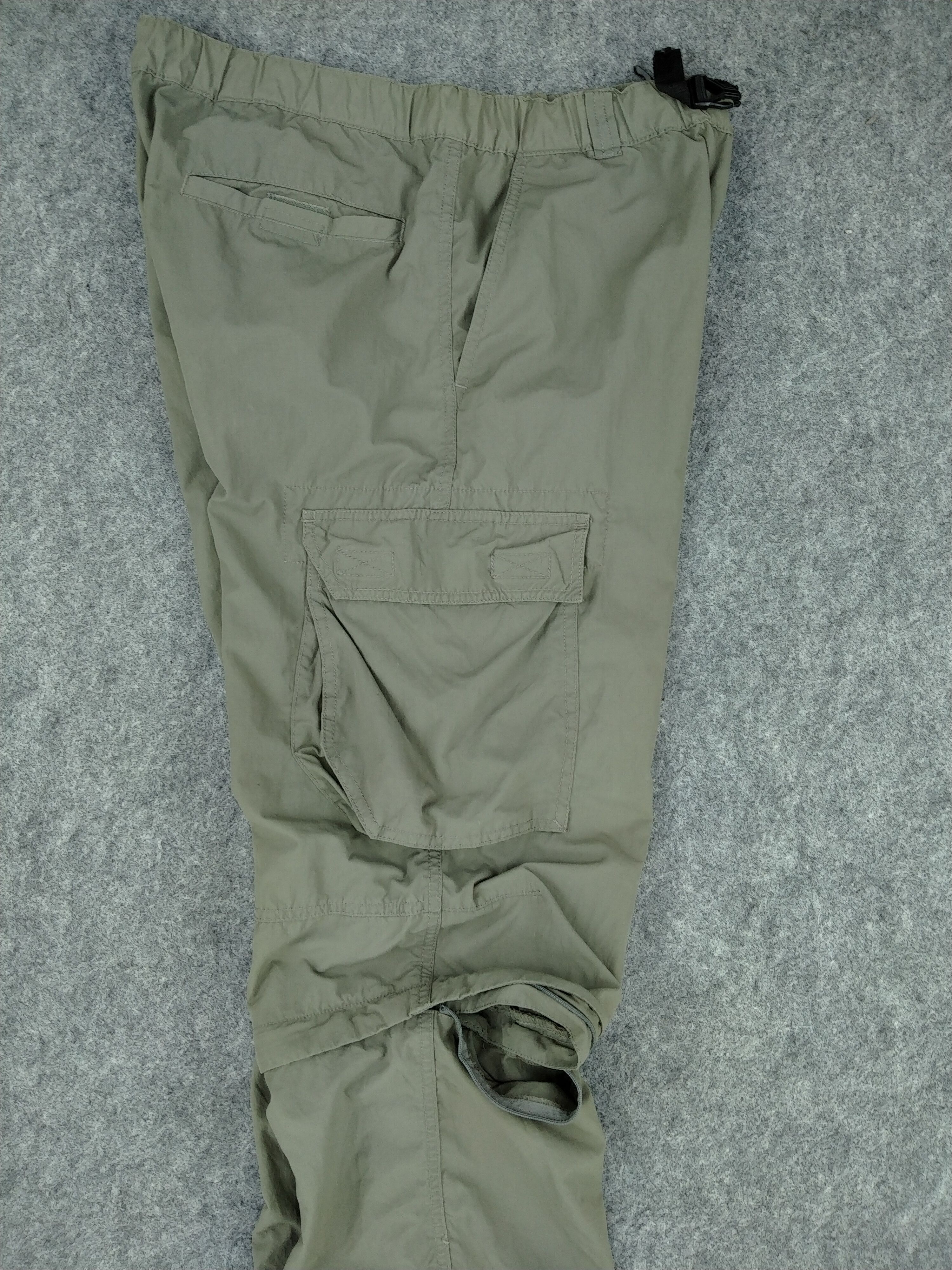 Japanese Brand Uniqlo Elastic Waist Cargo Multi Pocket Pants -CP152 Size US 33 - 3 Thumbnail